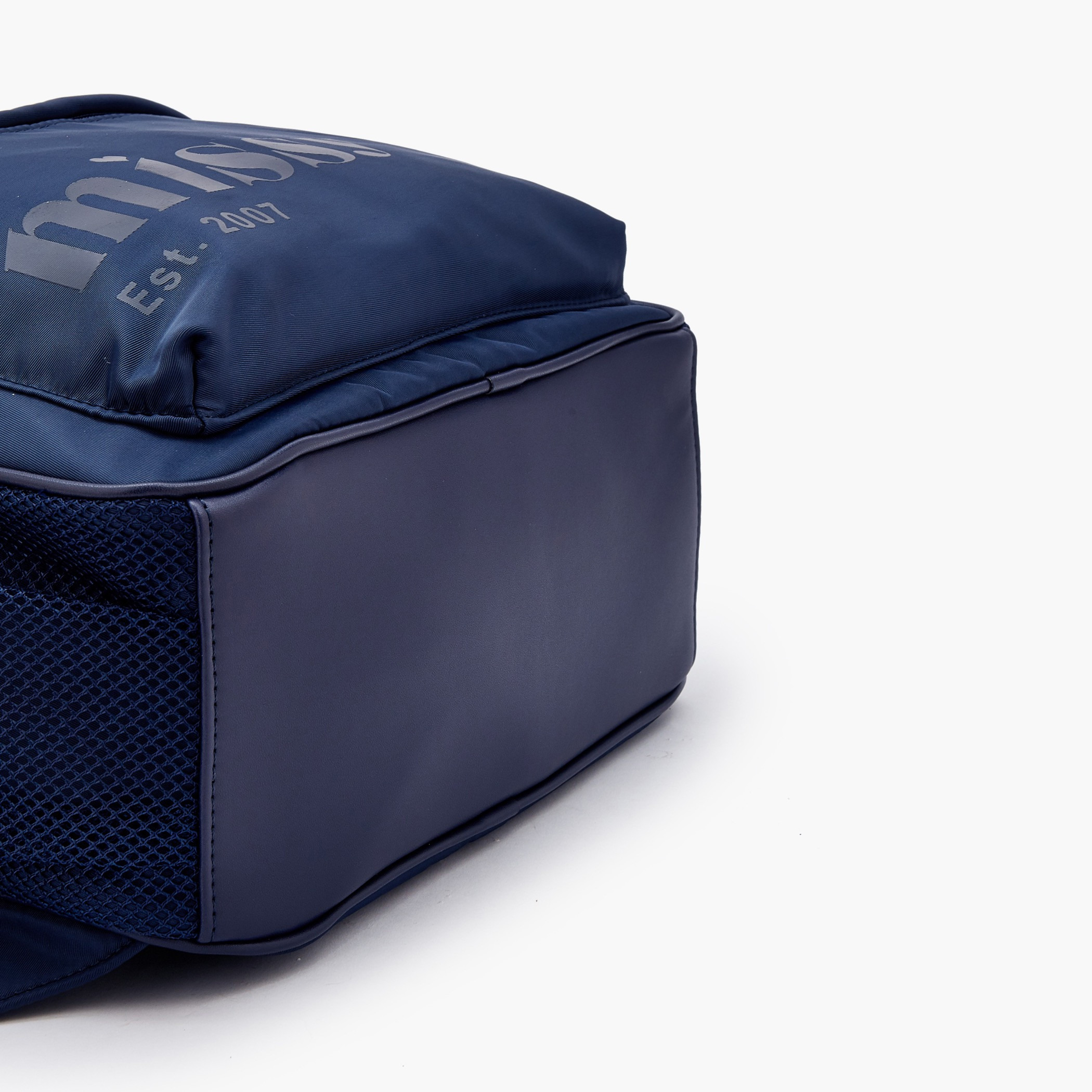 طقم شنطة ظهر مدرسية قطعتين بطبعة شعار للبنات مع مقلمة من ميسي - 30×12×40 سم-school-bagsandbackpacks-backpacks-image-7