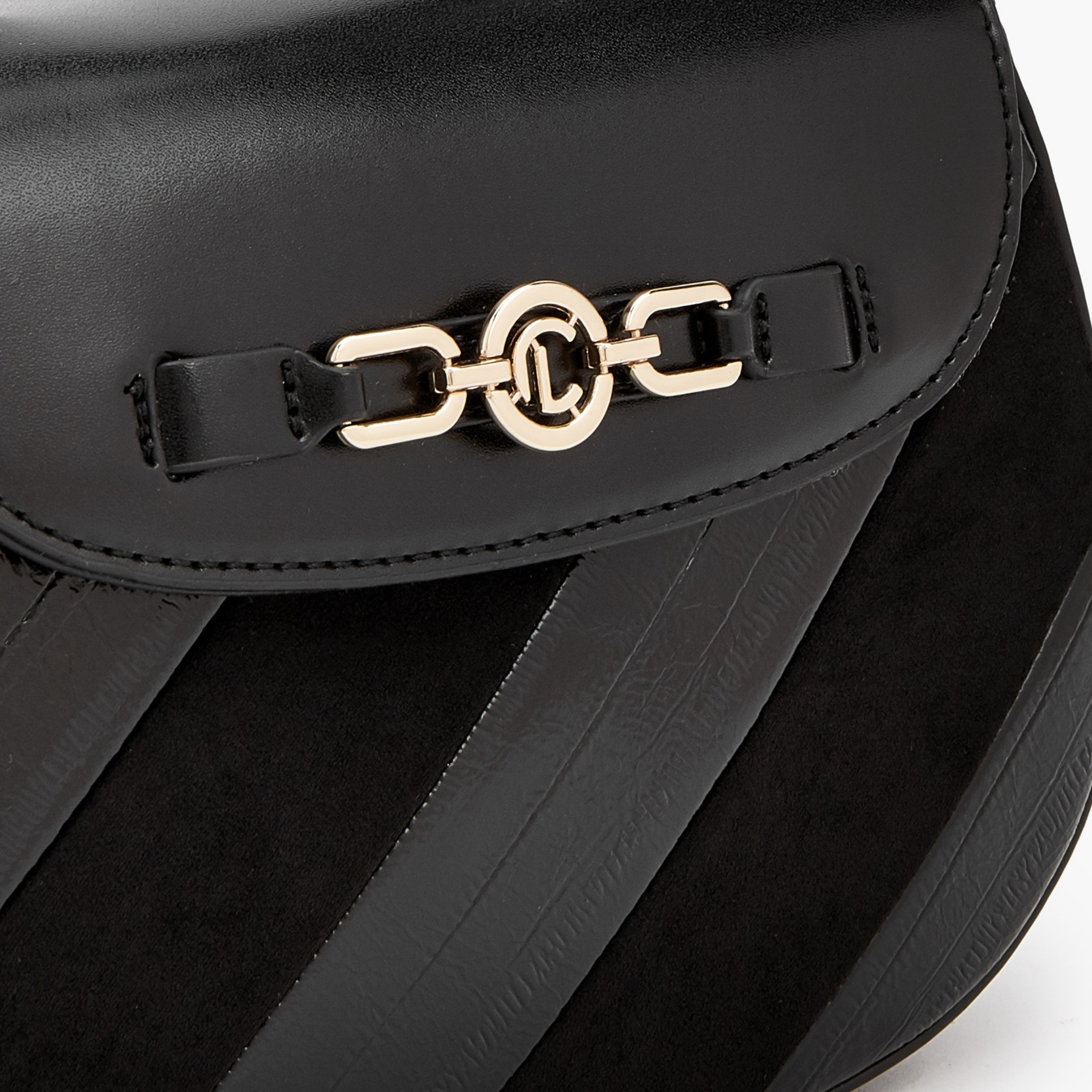 شنطة ساتشيل شمواه مخططة بزينة ميتاليك من لو كونفورت-women-bagsandwallets-handbags-image-4