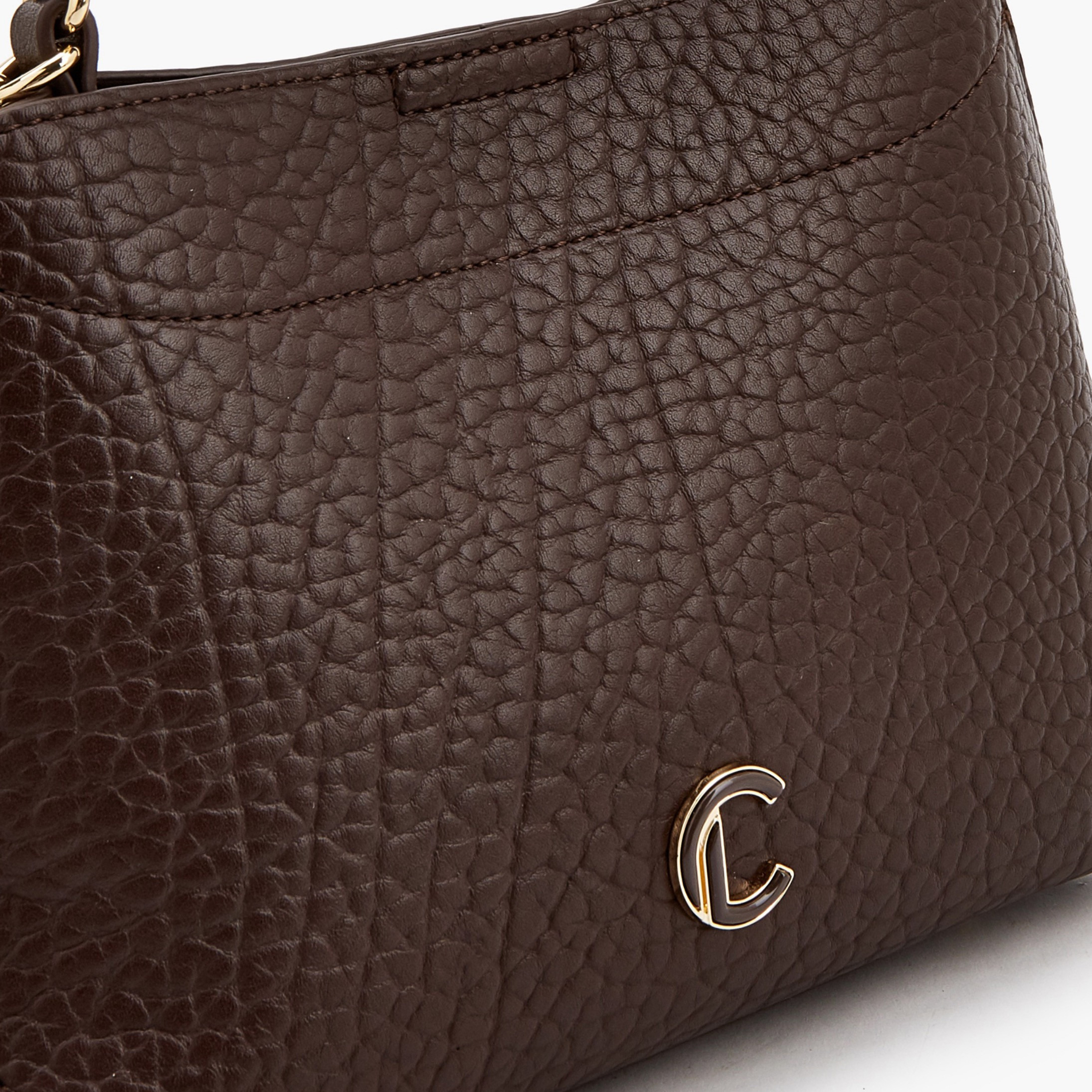 شنطة كروس بودي بارزة الملمس ومقبض علوي مضفر من لو كونفورت-women-bagsandwallets-handbags-image-8