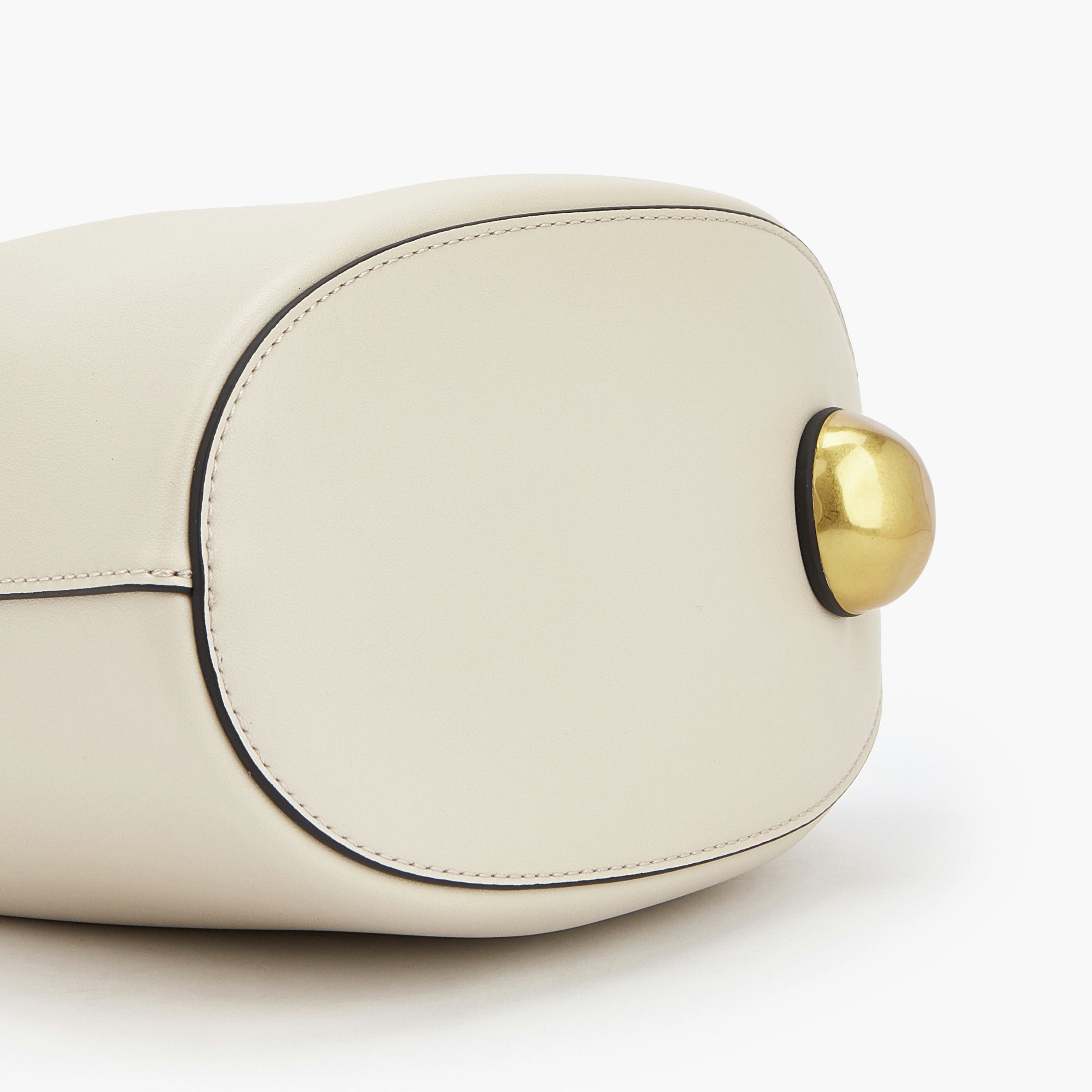 شنطة كروسبودي بمقبض ميتاليك مع شنطة صغيرة من سيليست-women-bagsandwallets-handbags-image-6