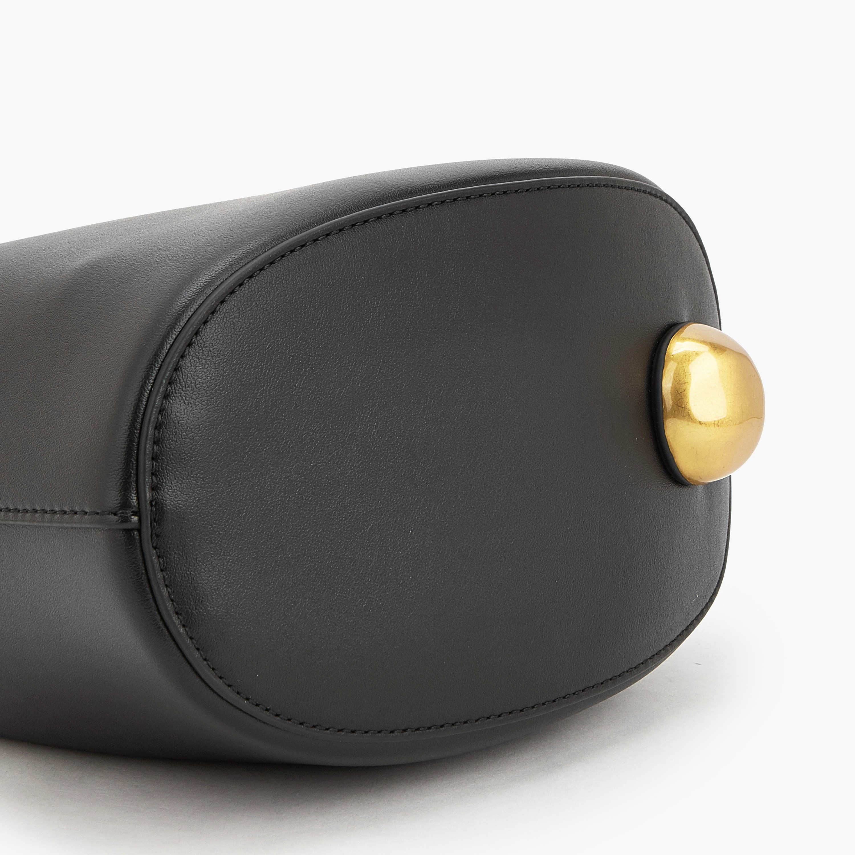 شنطة كروسبودي بمقبض ميتاليك مع شنطة صغيرة من سيليست-women-bagsandwallets-handbags-image-6