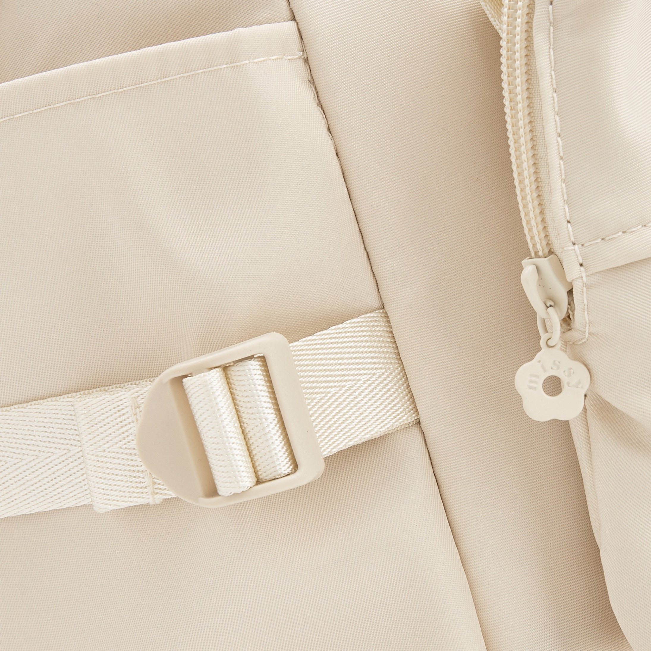 شنطة ظهر سادة بأحزمة كتف قابلة للتعديل من ميسي-school-bagsandbackpacks-backpacks-image-2