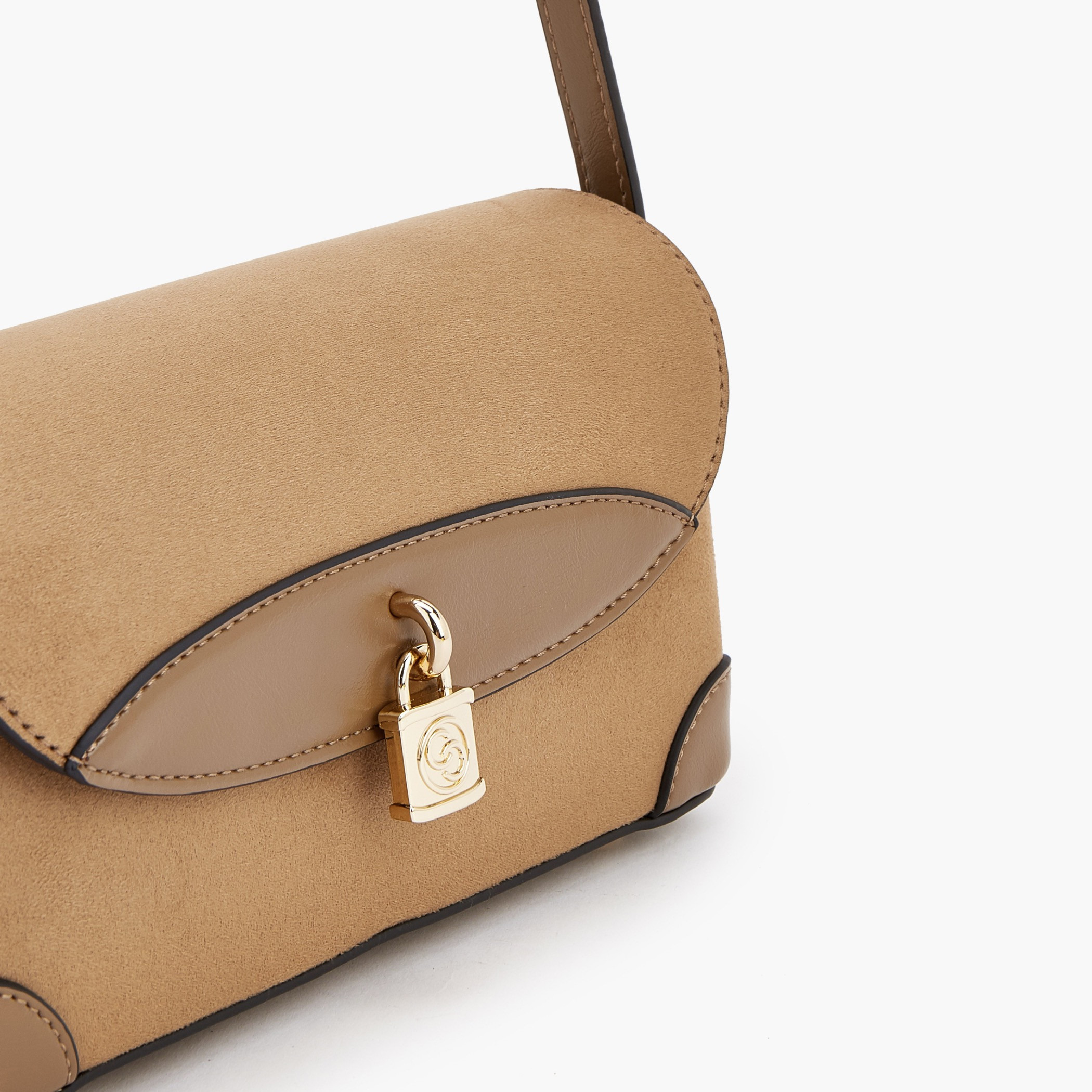 شنطة كروس بودي سادة بإغلاق مغناطيسي من سيليست-women-bagsandwallets-handbags-image-3
