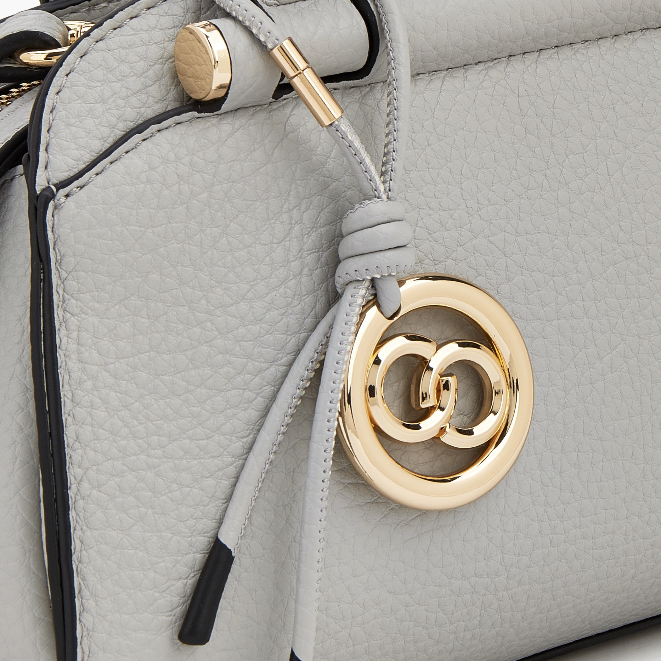 شنطة توت سادة بحزام قابل للفصل من سيليست-women-bagsandwallets-handbags-image-4