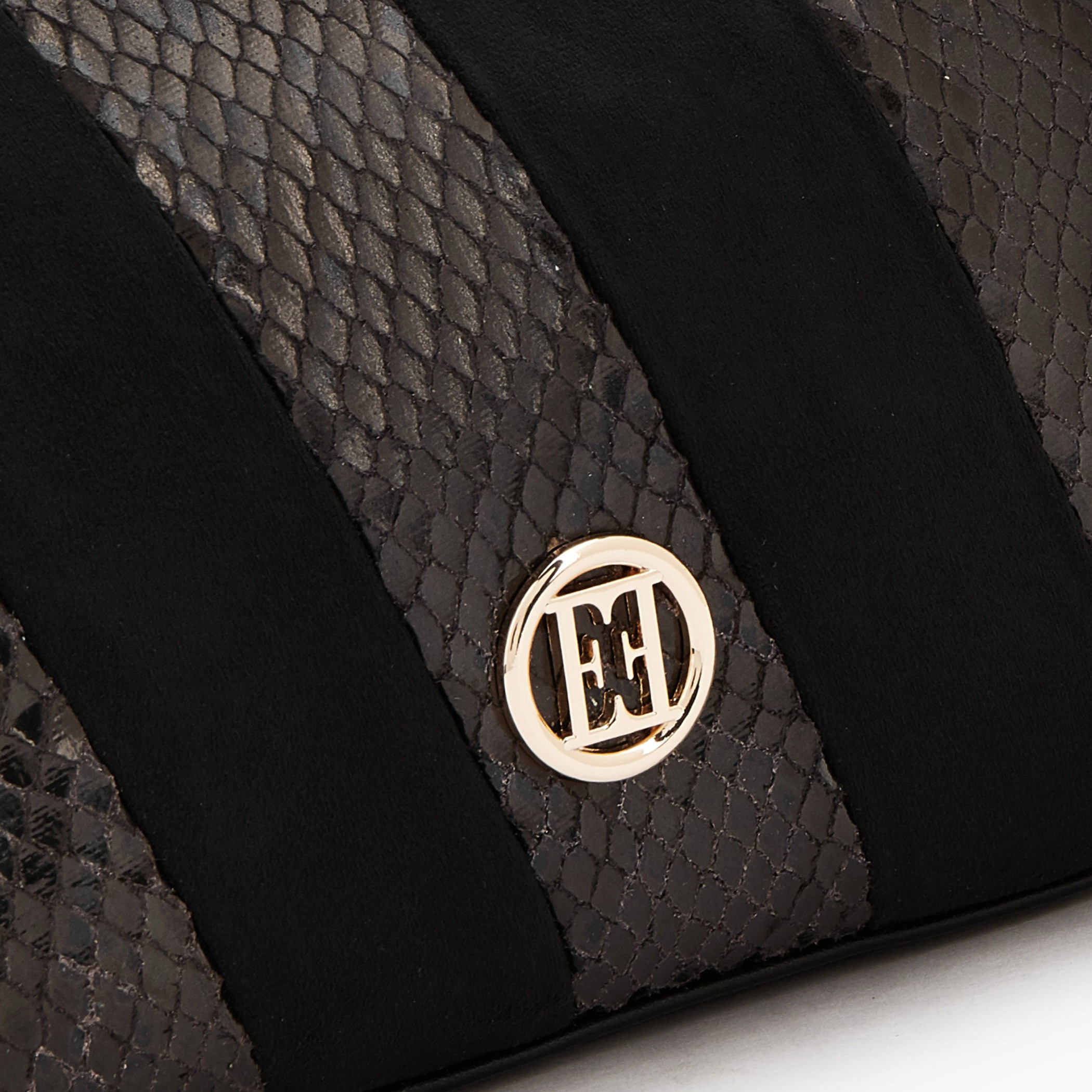 Elle Textured Crossbody Bag with Zip Closure-women-bagsandwallets-handbags-image-4