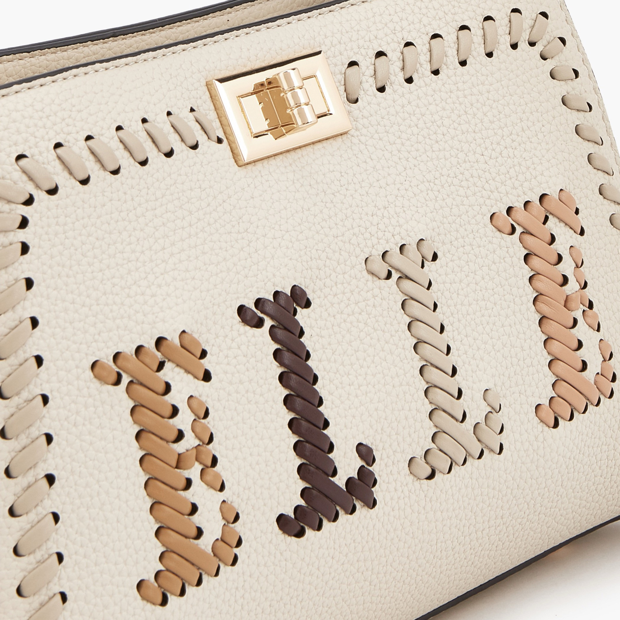 شنطة توتي بارزة الملمس بحزام قابل للفصل وشعار من إيل-women-bagsandwallets-handbags-image-4