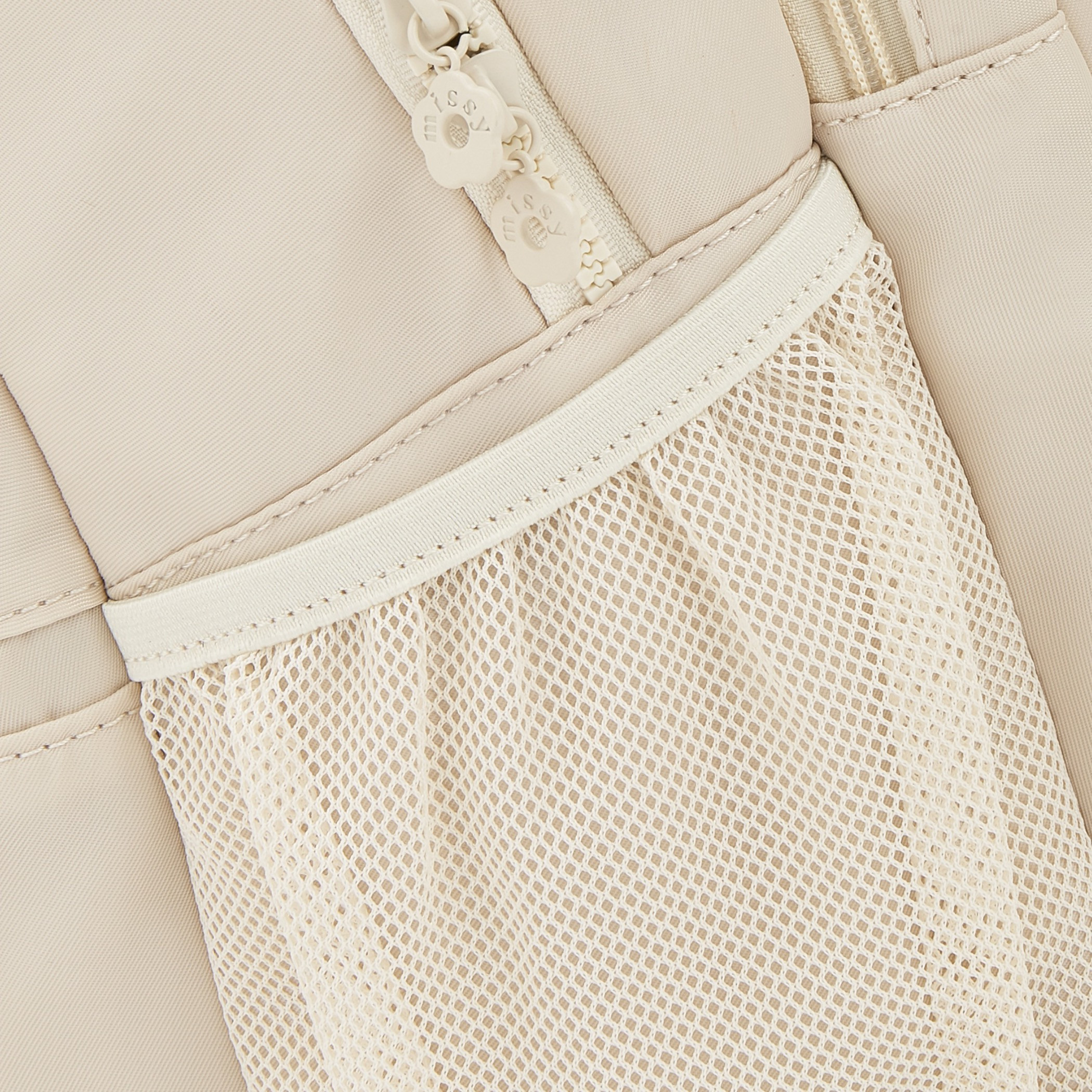 شنطة ظهر سادة مع شنطة صغيرة جانبية قابلة للفصل من ميسي-women-bagsandwallets-backpacks-image-4