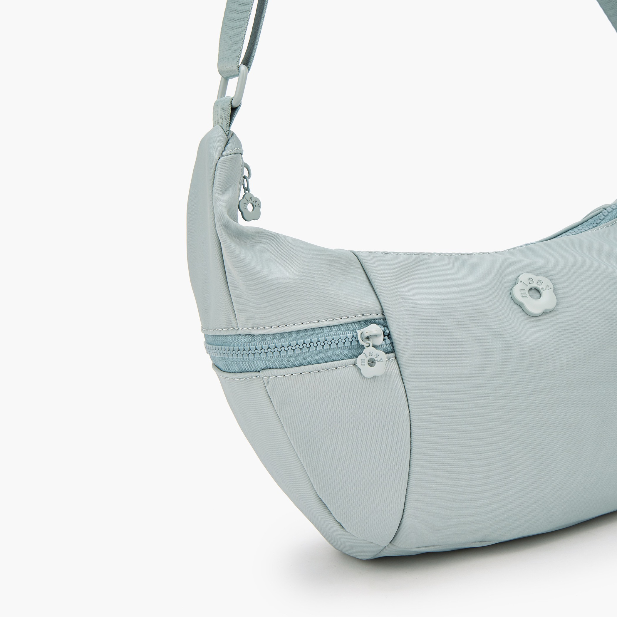 شنطة كروس بودي سادة بجيوب بسحاب من ميسي-women-bagsandwallets-handbags-image-3