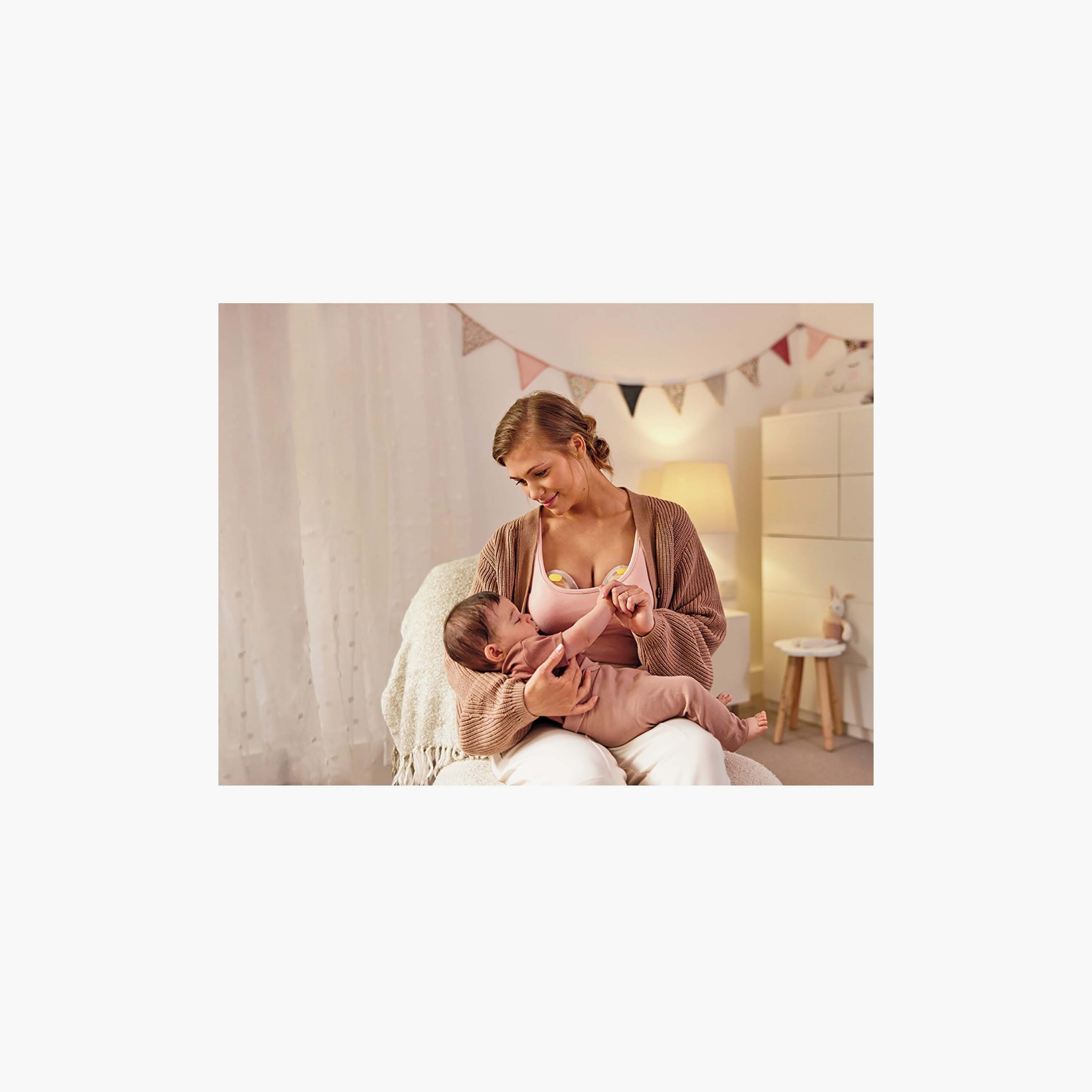 شفاط حليب الثدي كهربائي مزدوج سوينج ماكسي فليكس من ميديلا-baby-feeding-breastfeedingandcare-image-2