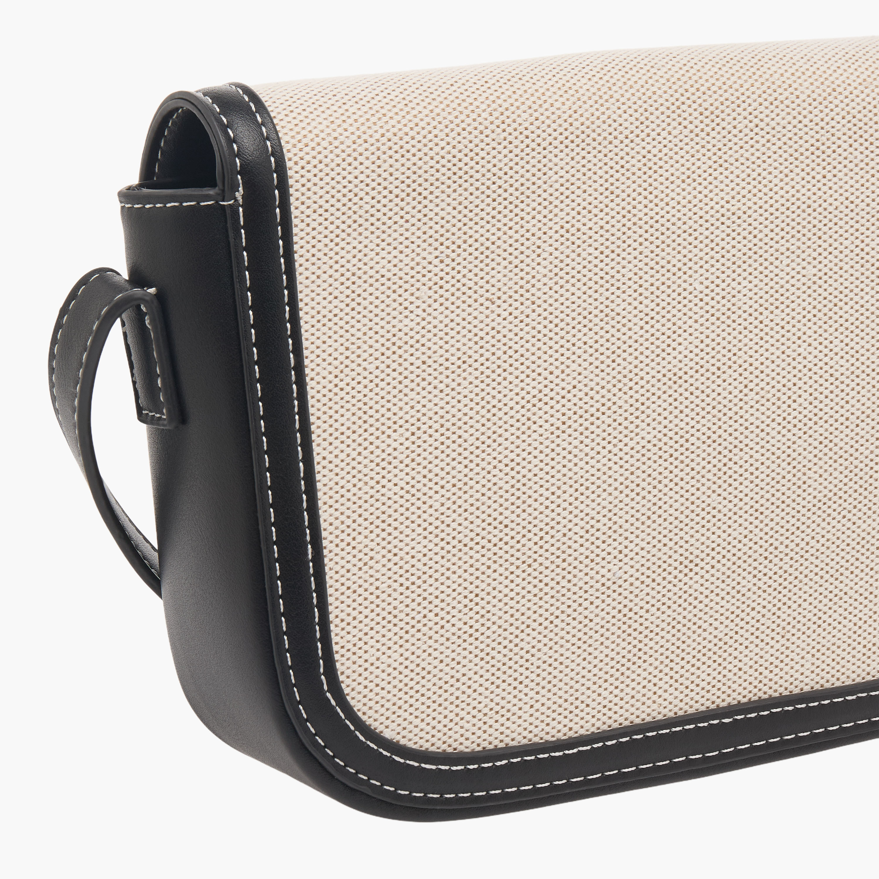 شنطة كروس بودي بارزة الملمس بحزام قابل للتعديل من ساشا-women-bagsandwallets-handbags-image-6