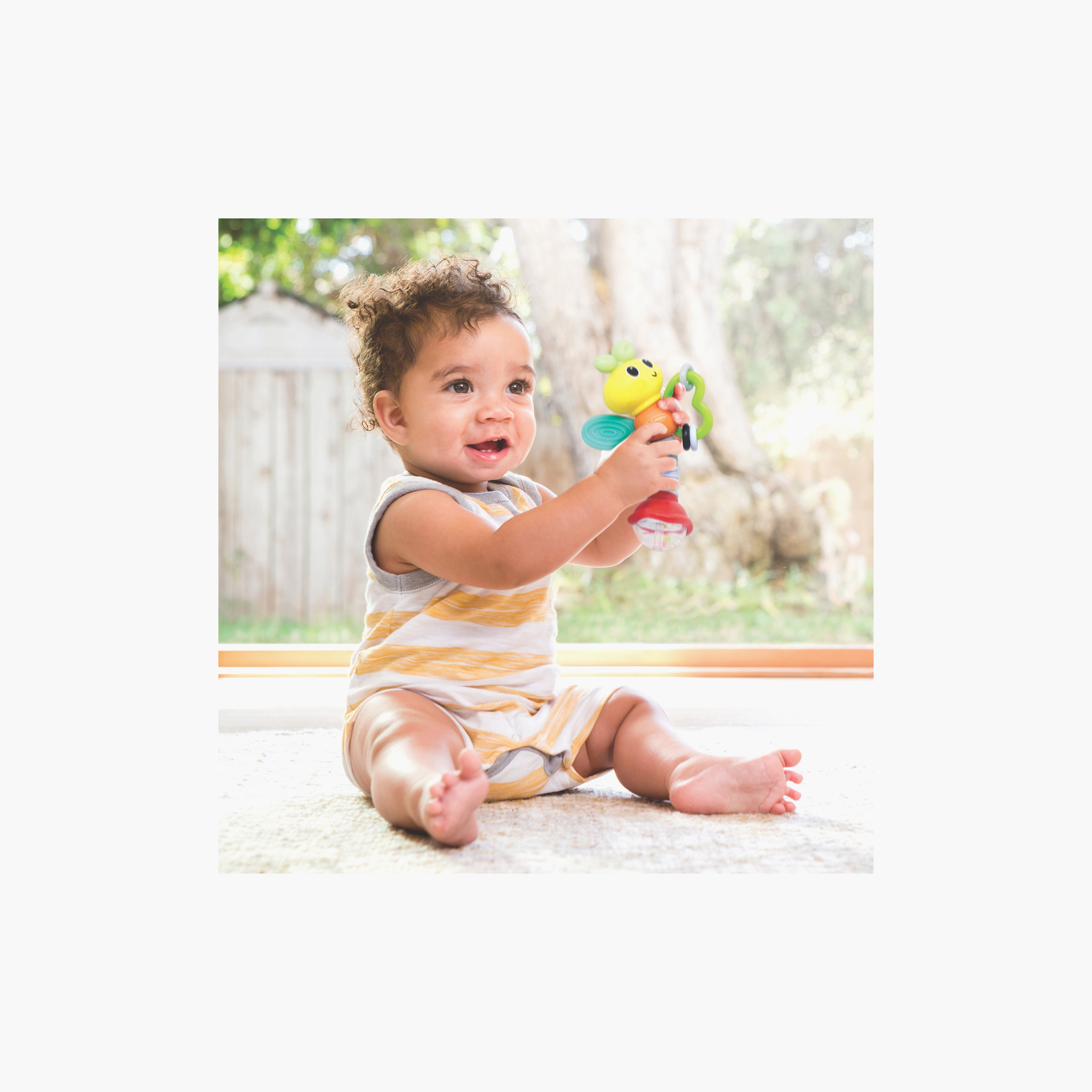 لعبة خشخيشة وعضاضة لوف باغ من إنفانتينو-toys-babyandtoddlertoys-rattlesandteethers-image-1