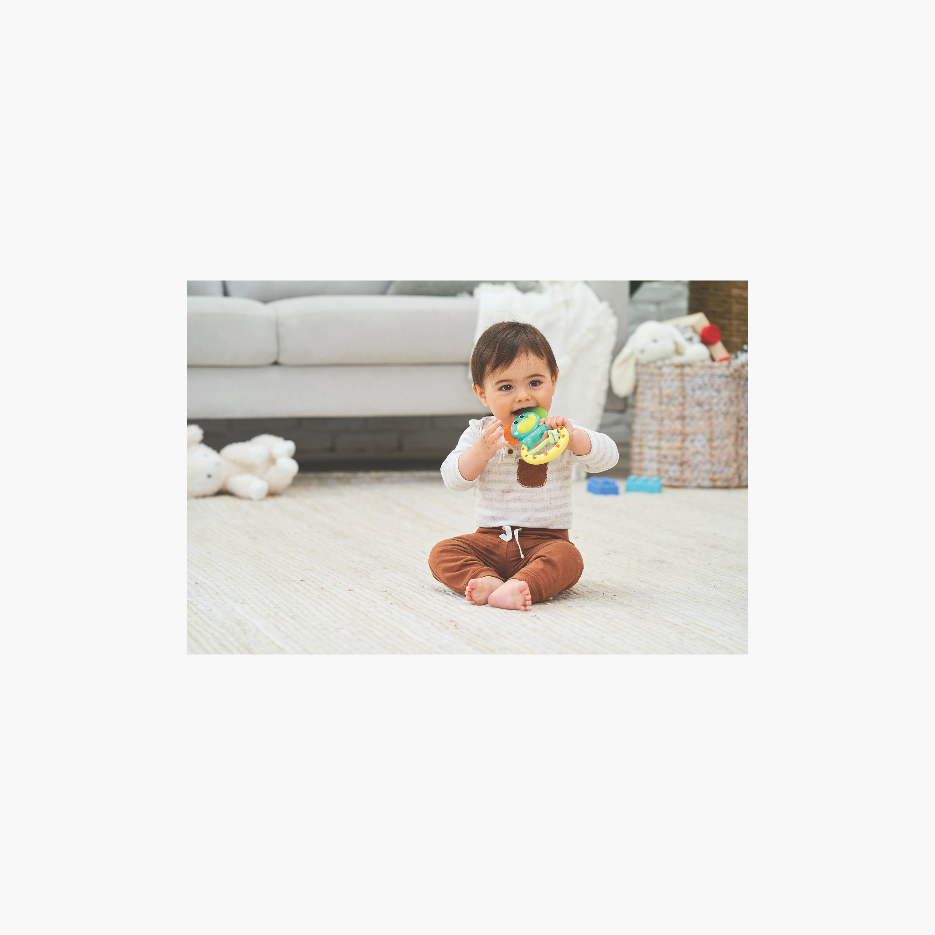 لعبة خشخيشة وعضاضة بتصميم فيل من إنفانتينو-toys-babyandtoddlertoys-rattlesandteethers-image-1