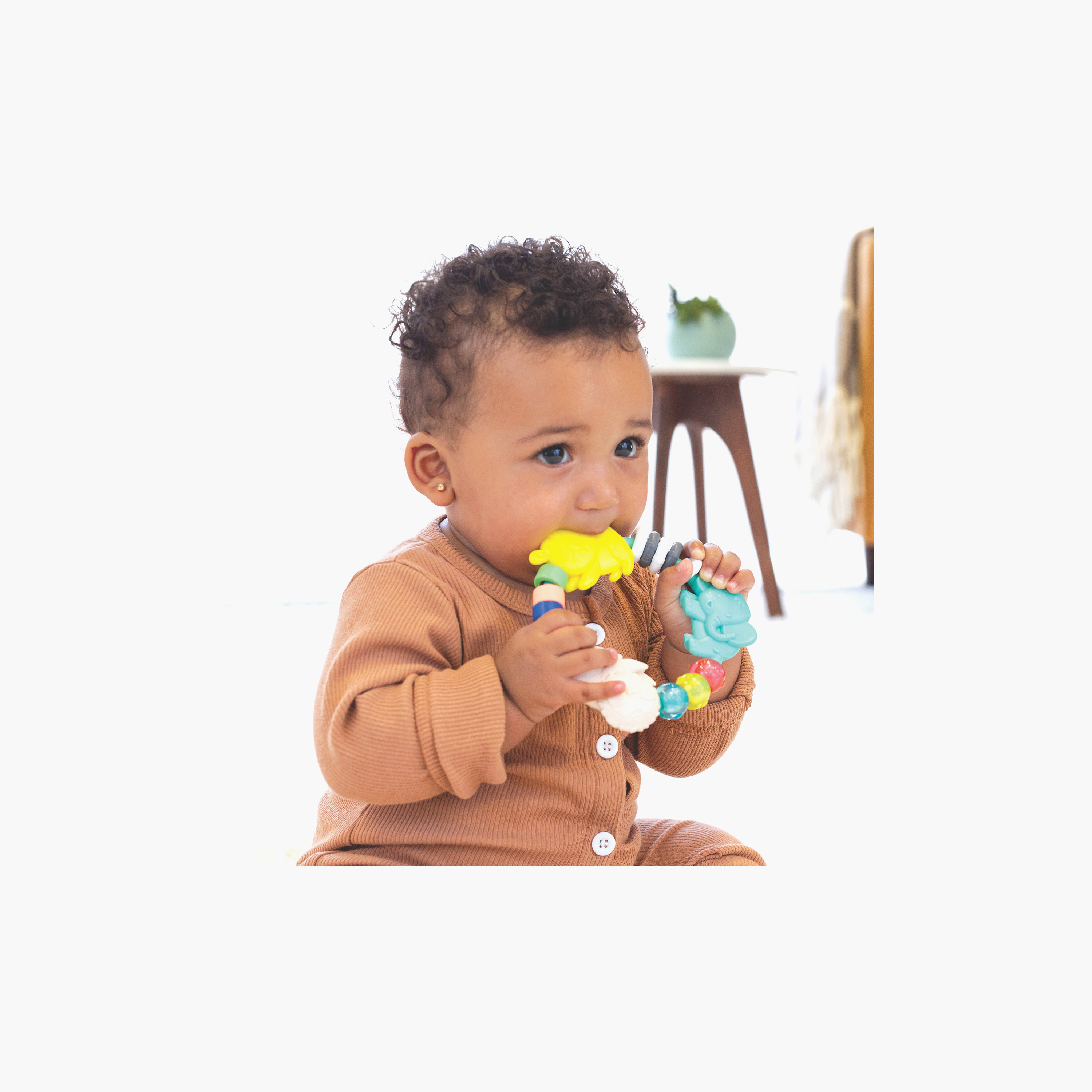 لعبة خرز الأنشطة والعضاضة بيزي بيدز من إنفانتينو-toys-babyandtoddlertoys-rattlesandteethers-image-1