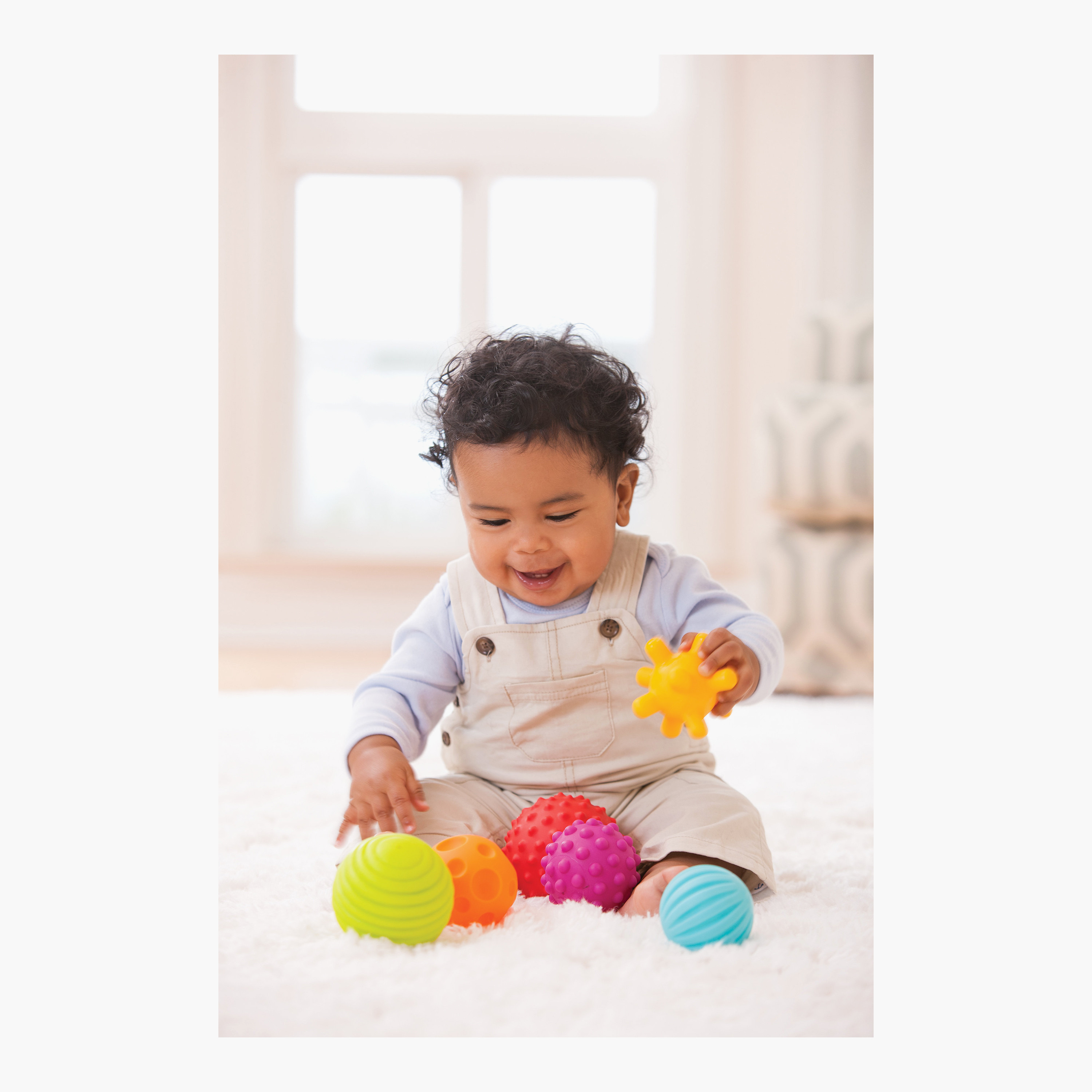 Infantino Textured Multi Ball Set - 6 Months+-toys-babyandtoddlertoys-stackingandnestingtoys-image-4