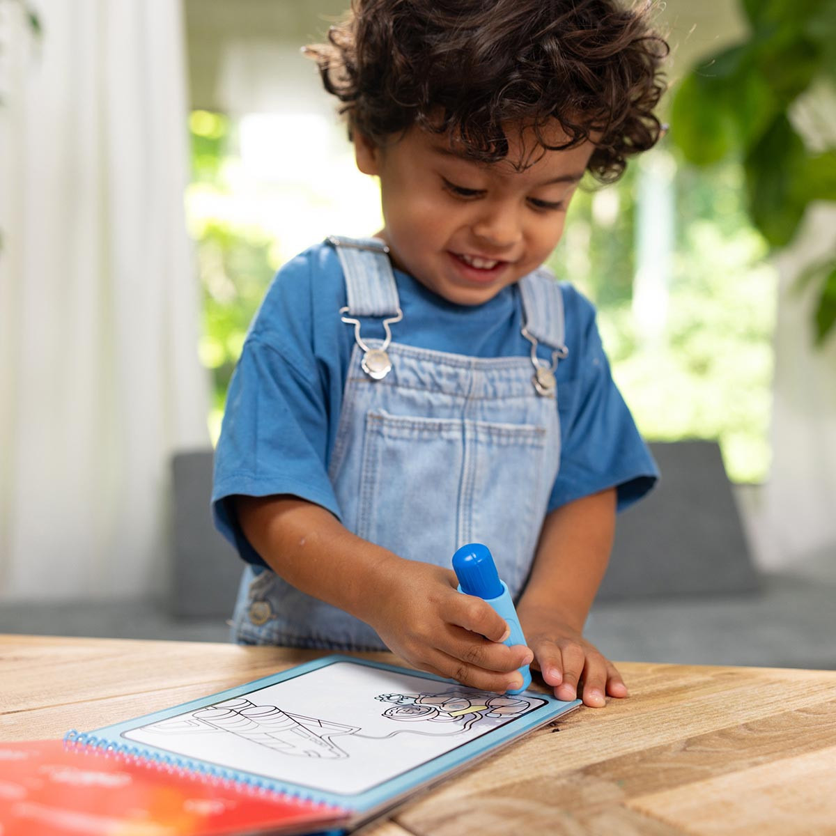 Melissa And Doug Water Wow Colouring Pad and Pen Set-toys-educational-readingandwriting-image-3