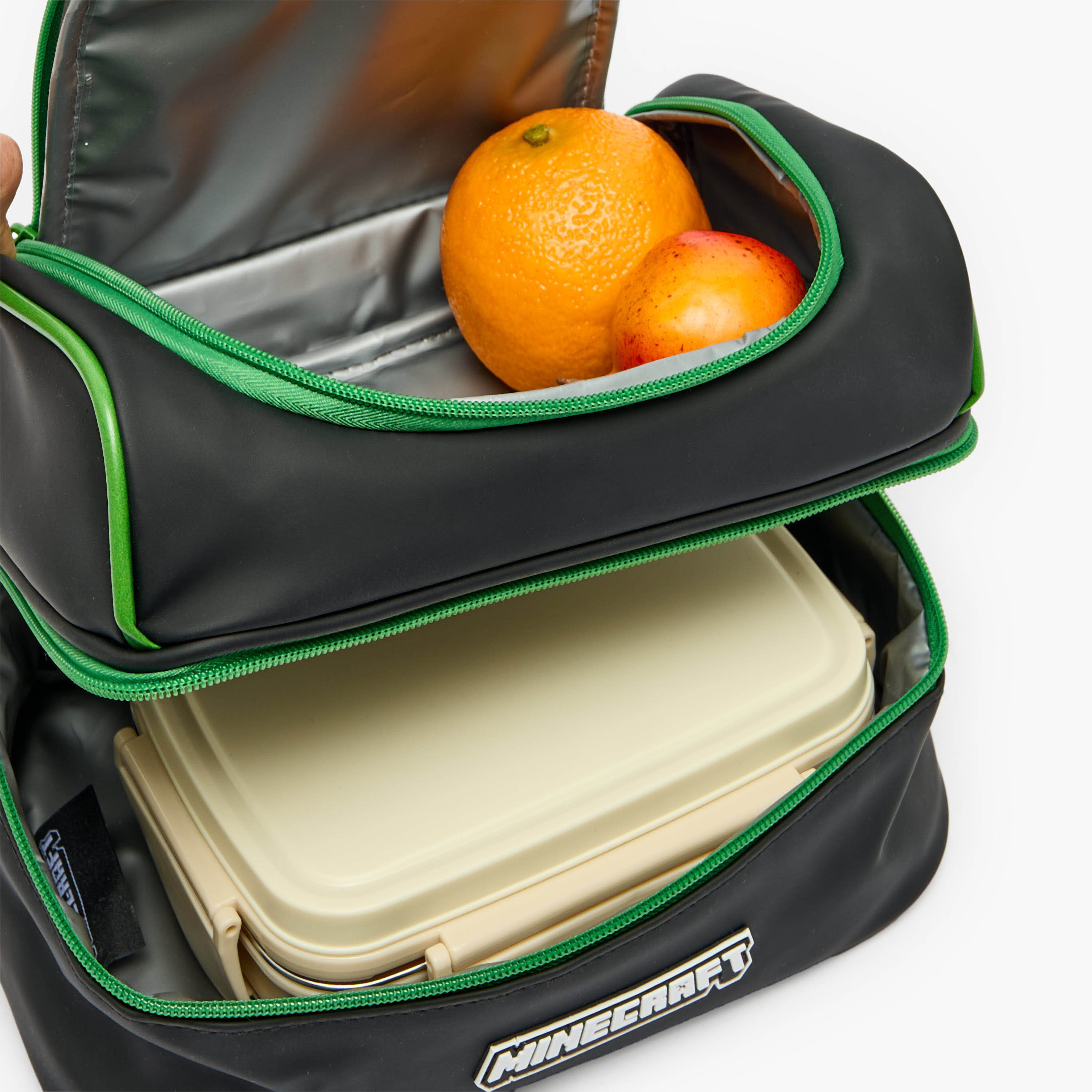شنطة غداء للأولاد 8-13 سنة بطبعات وقسمين-school-lunchessentials-lunchbags-image-5