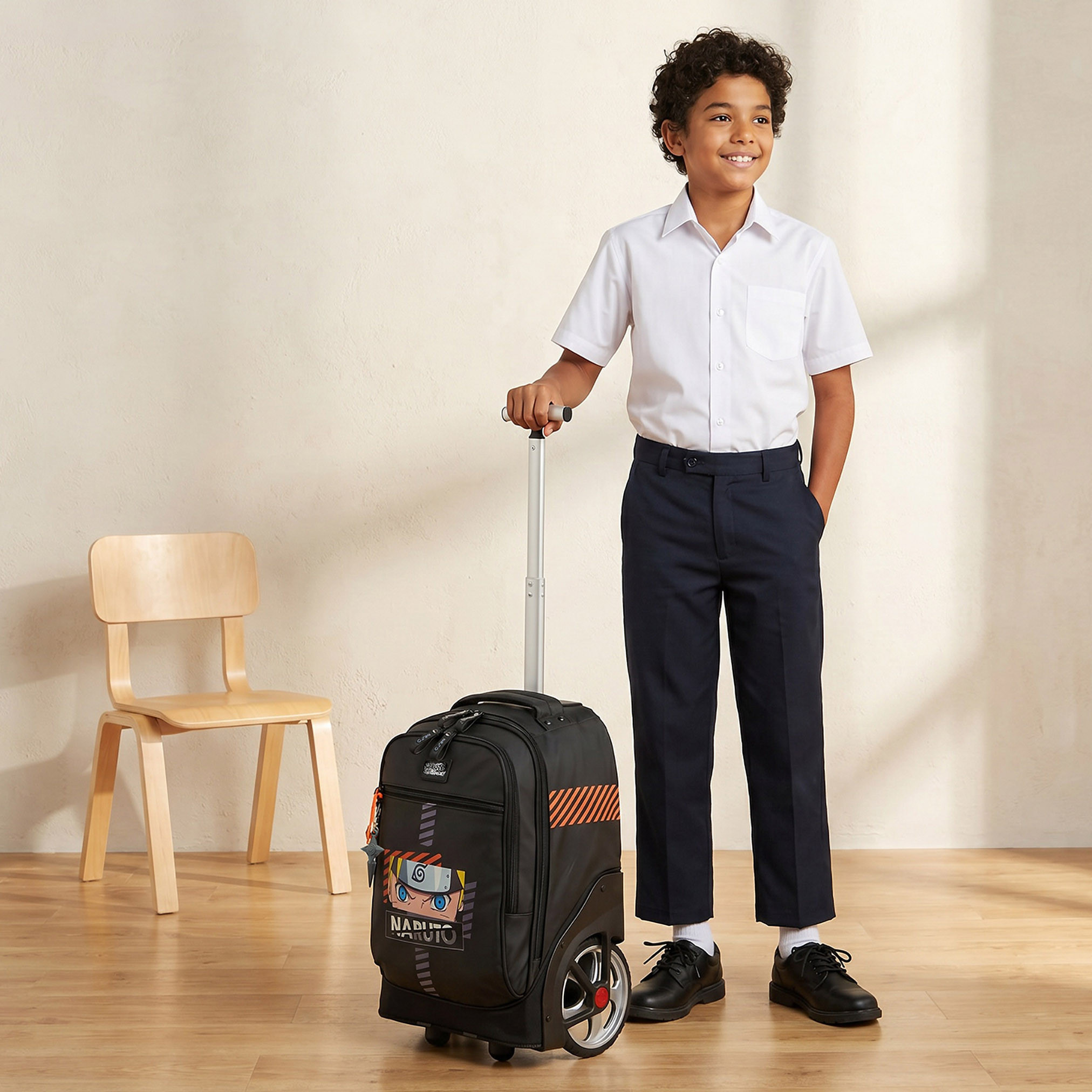 شنطة ترولي بطبعات وبقسم لابتوب للأولاد 8-12 سنة من تي في طوكيو - 18 بوصة-school-bagsandbackpacks-trolleybags-image-3