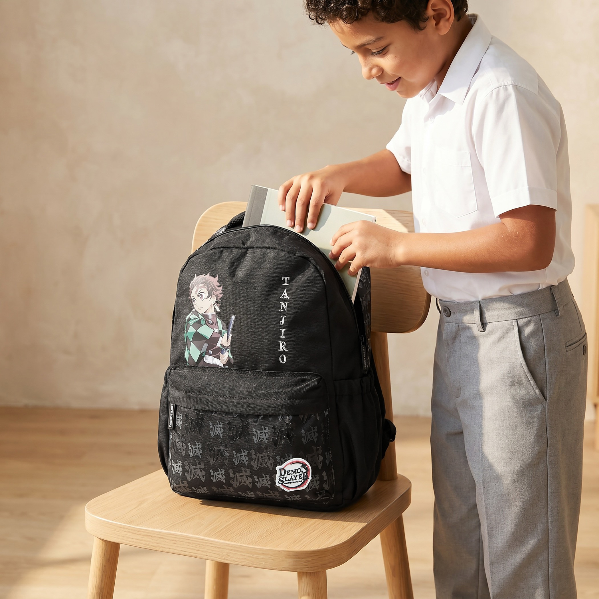 شنطة ظهر بطبعة ديمون سلاير للأولاد من 8-13 سنة مع أحزمة كتف قابلة للتعديل - 17 بوصة-school-bagsandbackpacks-backpacks-image-3
