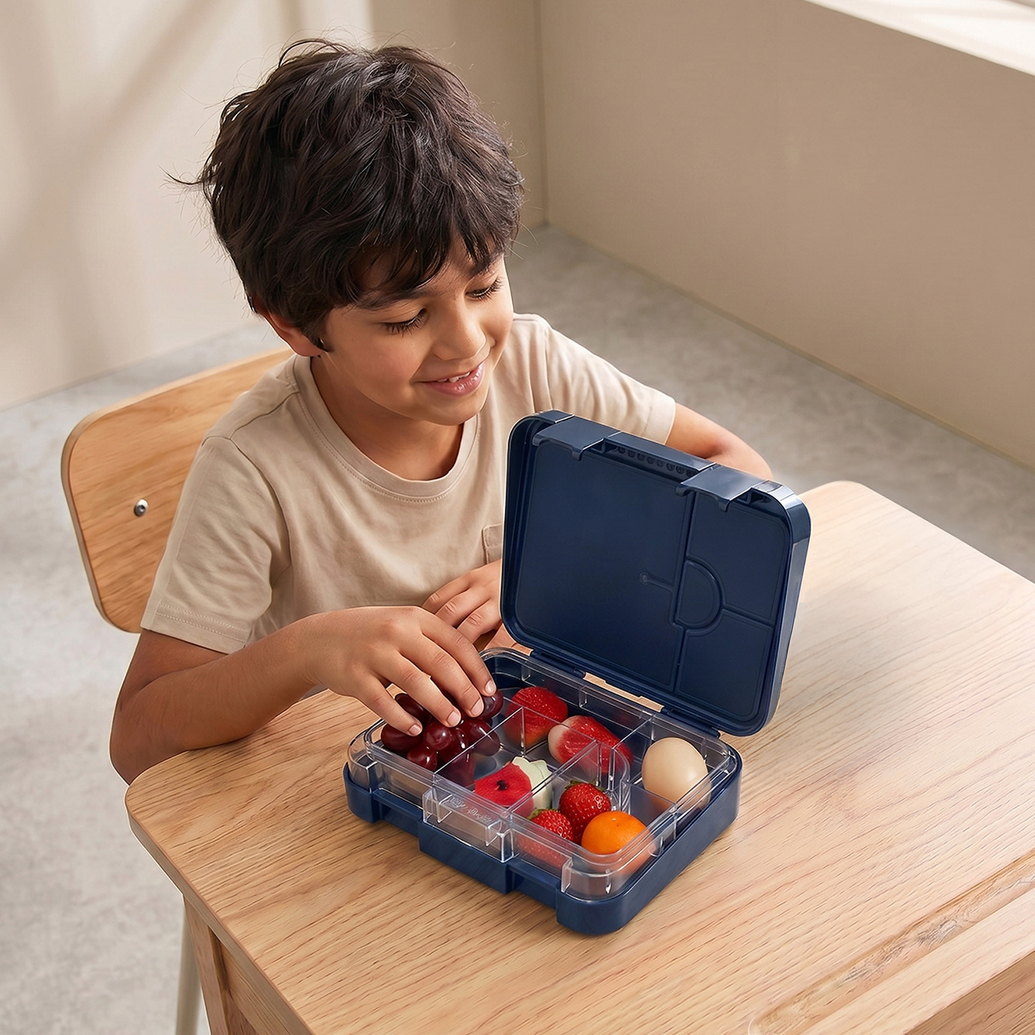 صندوق غداء بينتو بطبعات سبايدرمان للأولاد بغطاء بقفل بمشبك إغلاق - 1 لتر-school-lunchessentials-lunchboxes-image-3