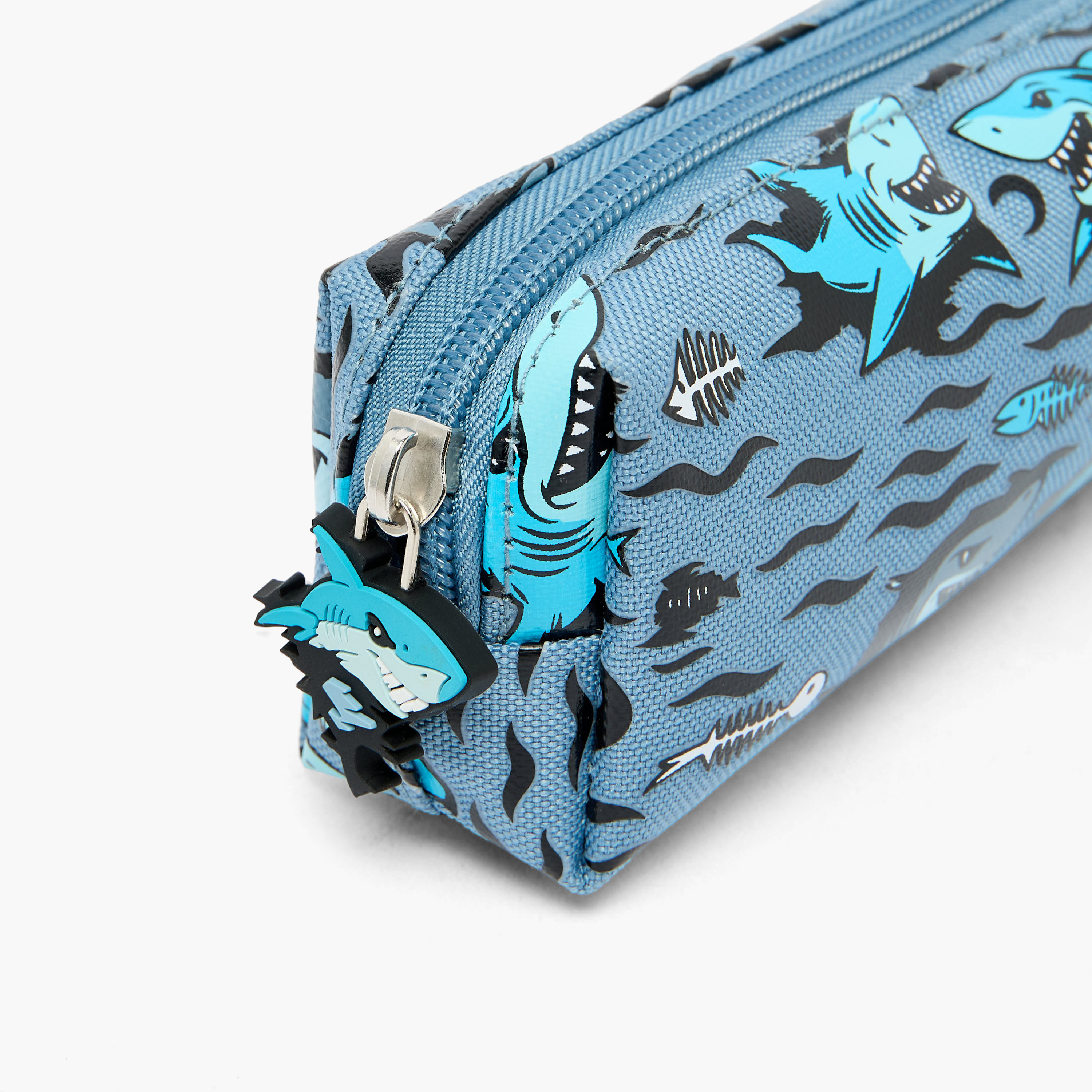 مقلمة بسحاب إغلاق وطبعات من جونيورز-school-stationery-pencilcases-image-6