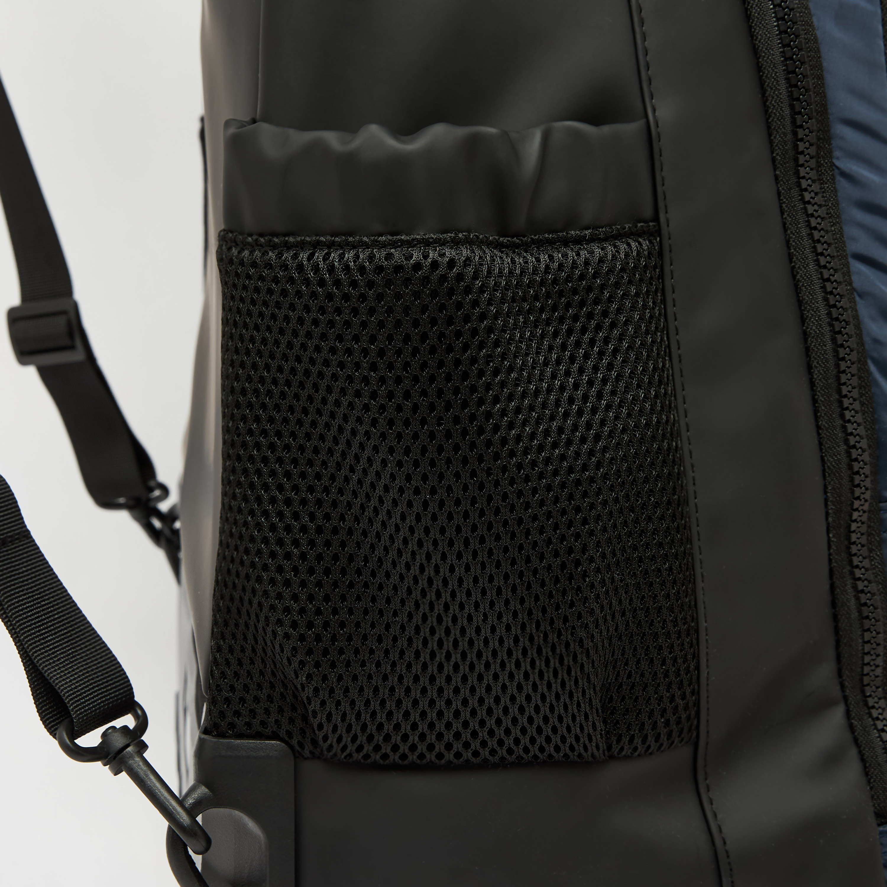 Batman Textured Trolley Bag for Boys 8-12 Years with Durable Wheels - 18 inches-school-bagsandbackpacks-trolleybags-image-14