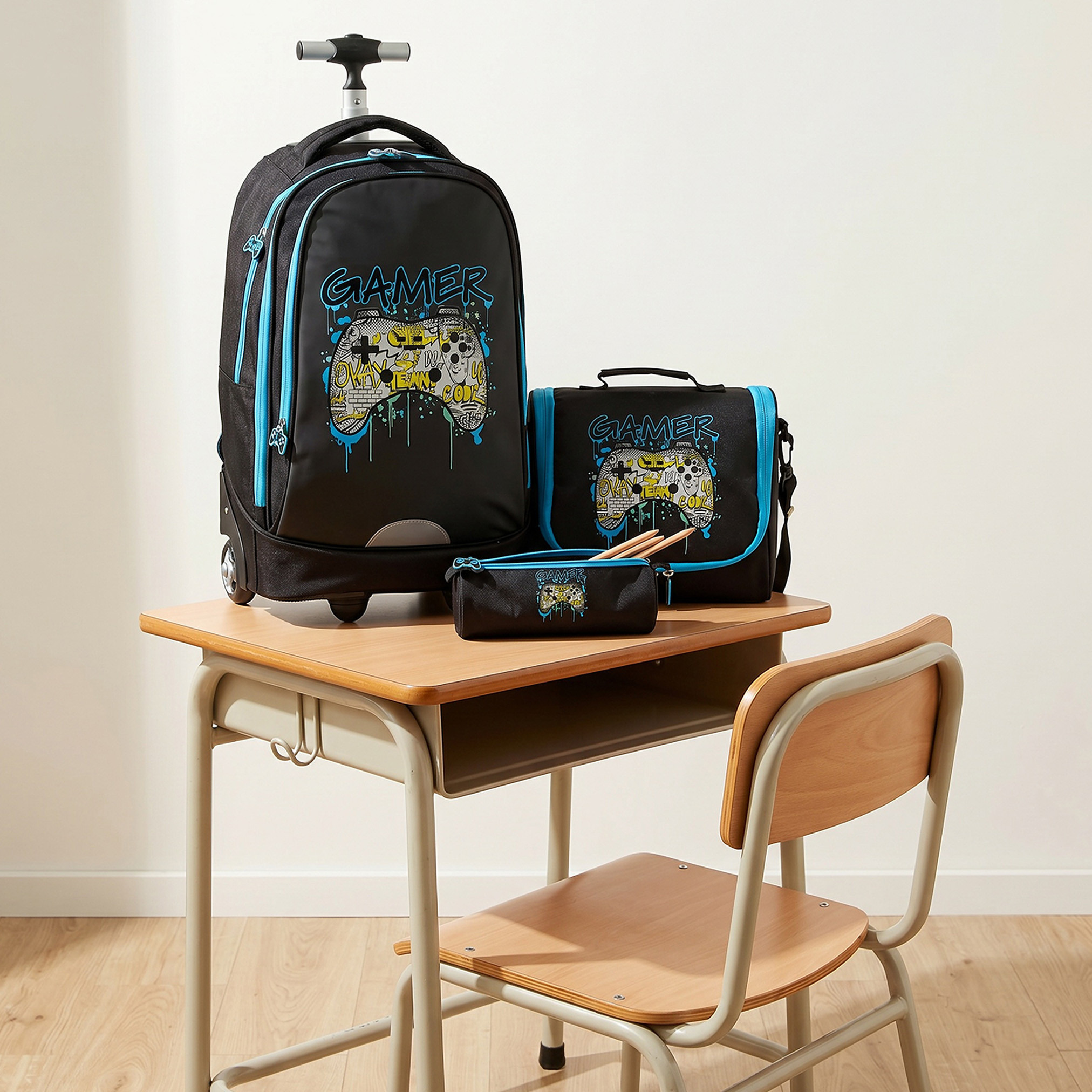 طقم شنطة ترولي بطبعة جيمر  من 8-12 سنة مع شنطة غذاء للبنات - 3 قطع - 18 بوصة-school-bagsandbackpacks-trolleybags-image-1