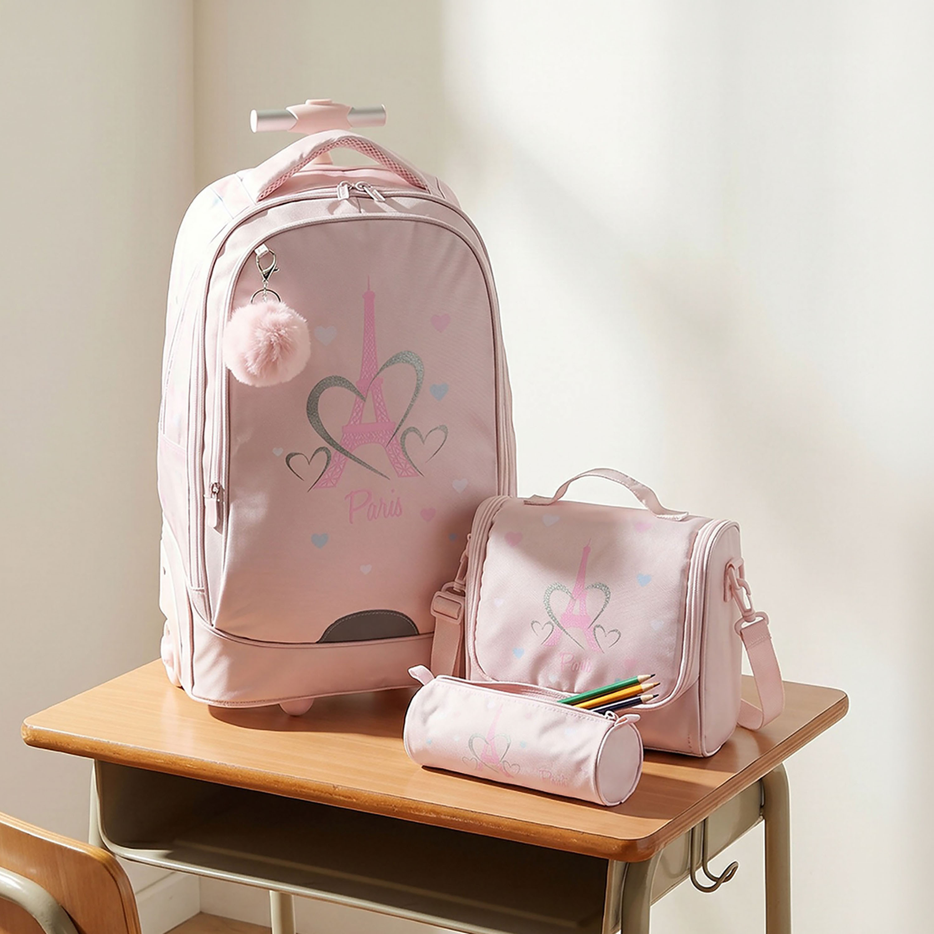 طقم شنطة ترولي بطبعة باريس من 8-12 سنة مع شنطة غذاء للبنات - 3 قطع - 18 بوصة-school-bagsandbackpacks-trolleybags-image-1