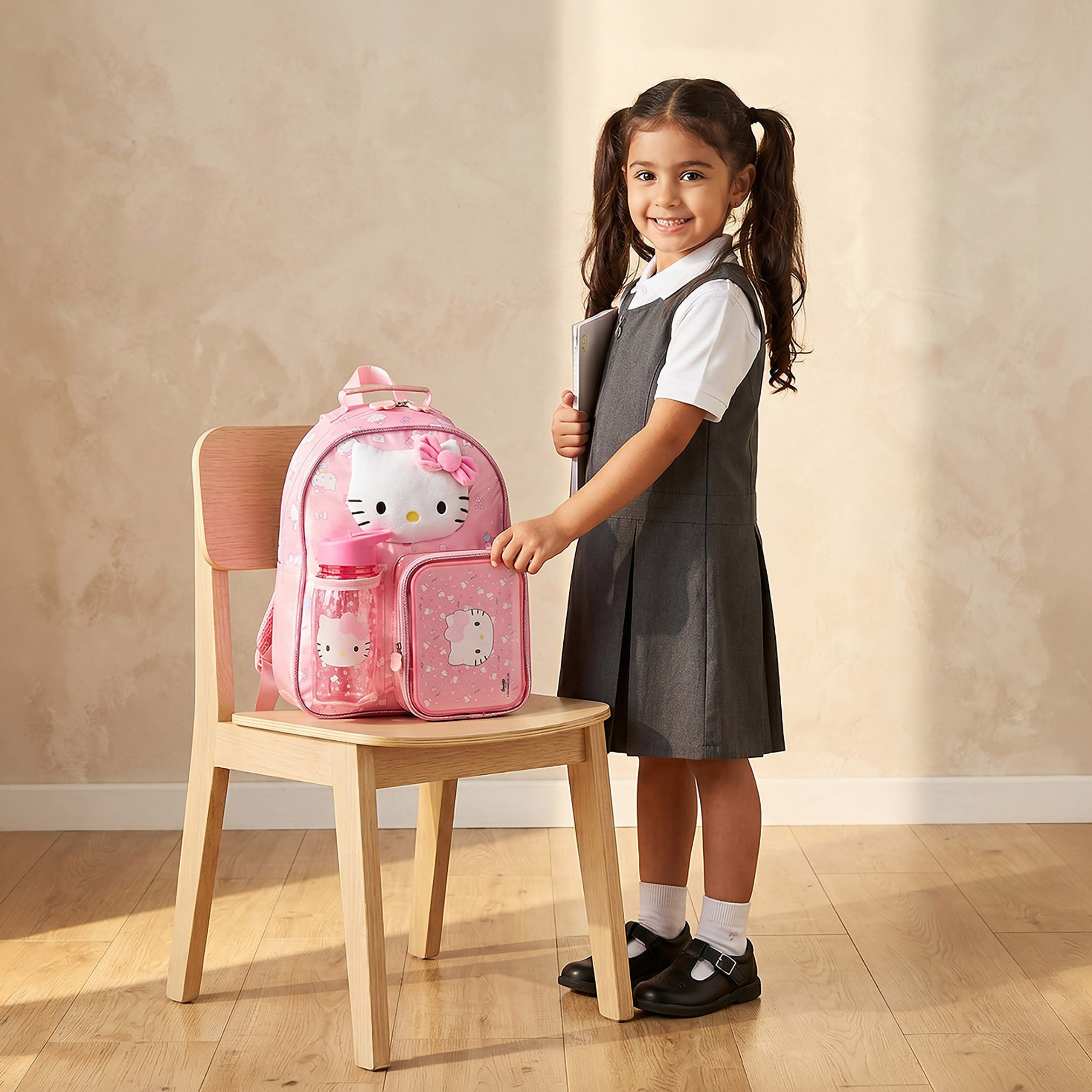 طقم شنطة ظهر مدرسية 3 قطع للبنات 3-5 سنوات بطبعات هيلو كيتي مع قارورة من سانريو - 14 بوصة-school-bagsandbackpacks-backpacks-image-3