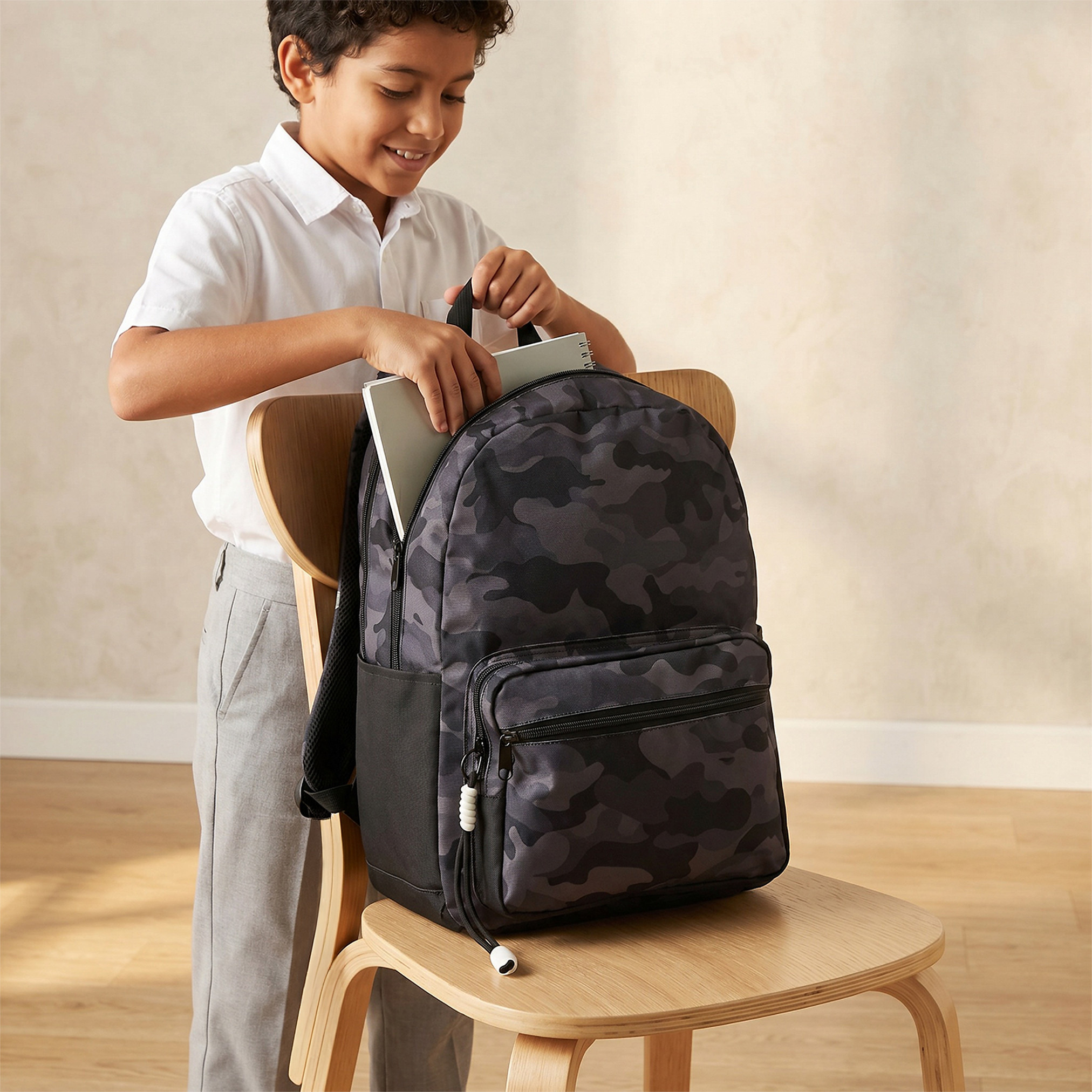 Juniors Camouflage Print Backpack for Boys 8-13 Years with Adjustable Shoulder Straps - 17 inches-school-bagsandbackpacks-backpacks-image-3
