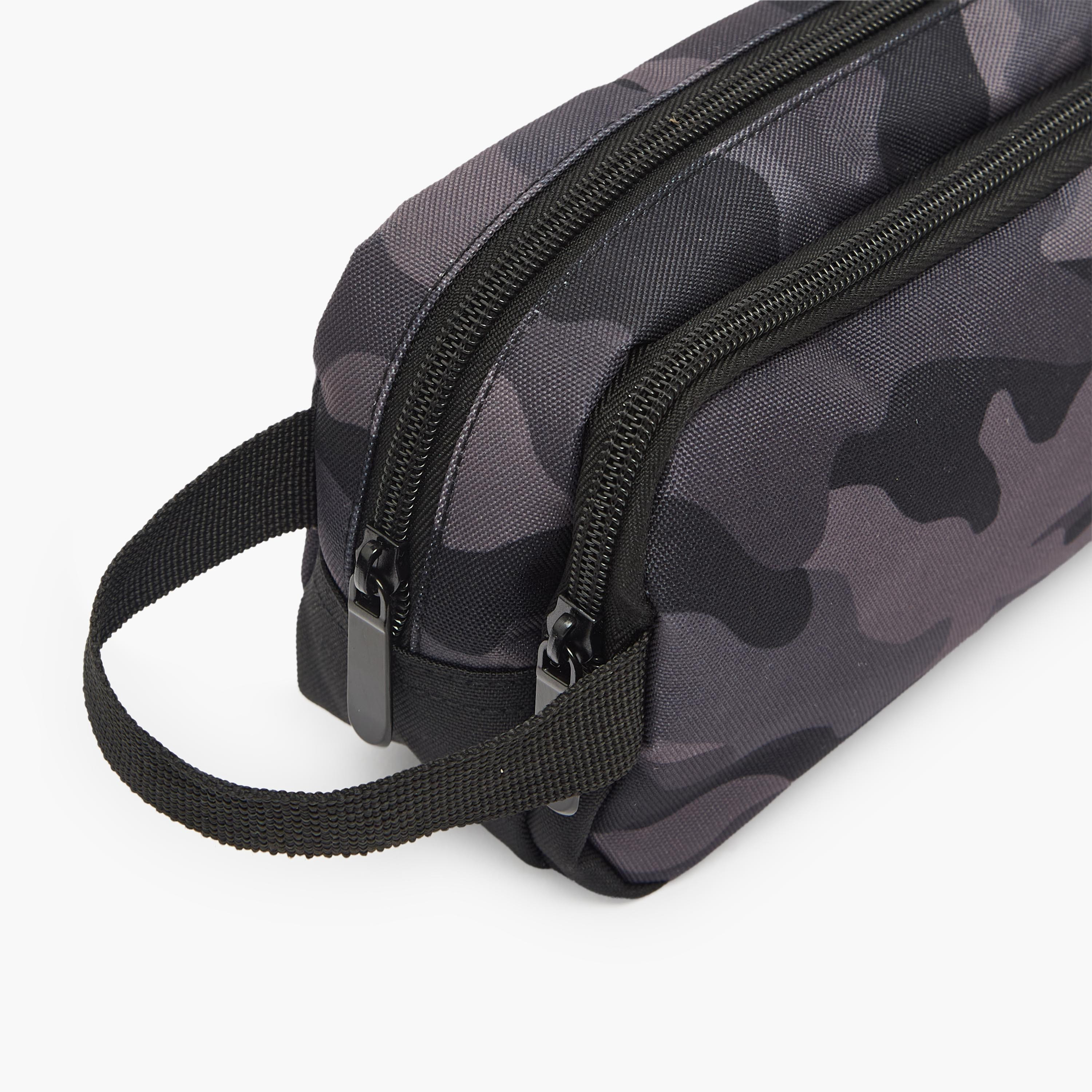مقلمة بقسمين وطبعات مموهة من جونيورز-school-stationery-pencilcases-image-5