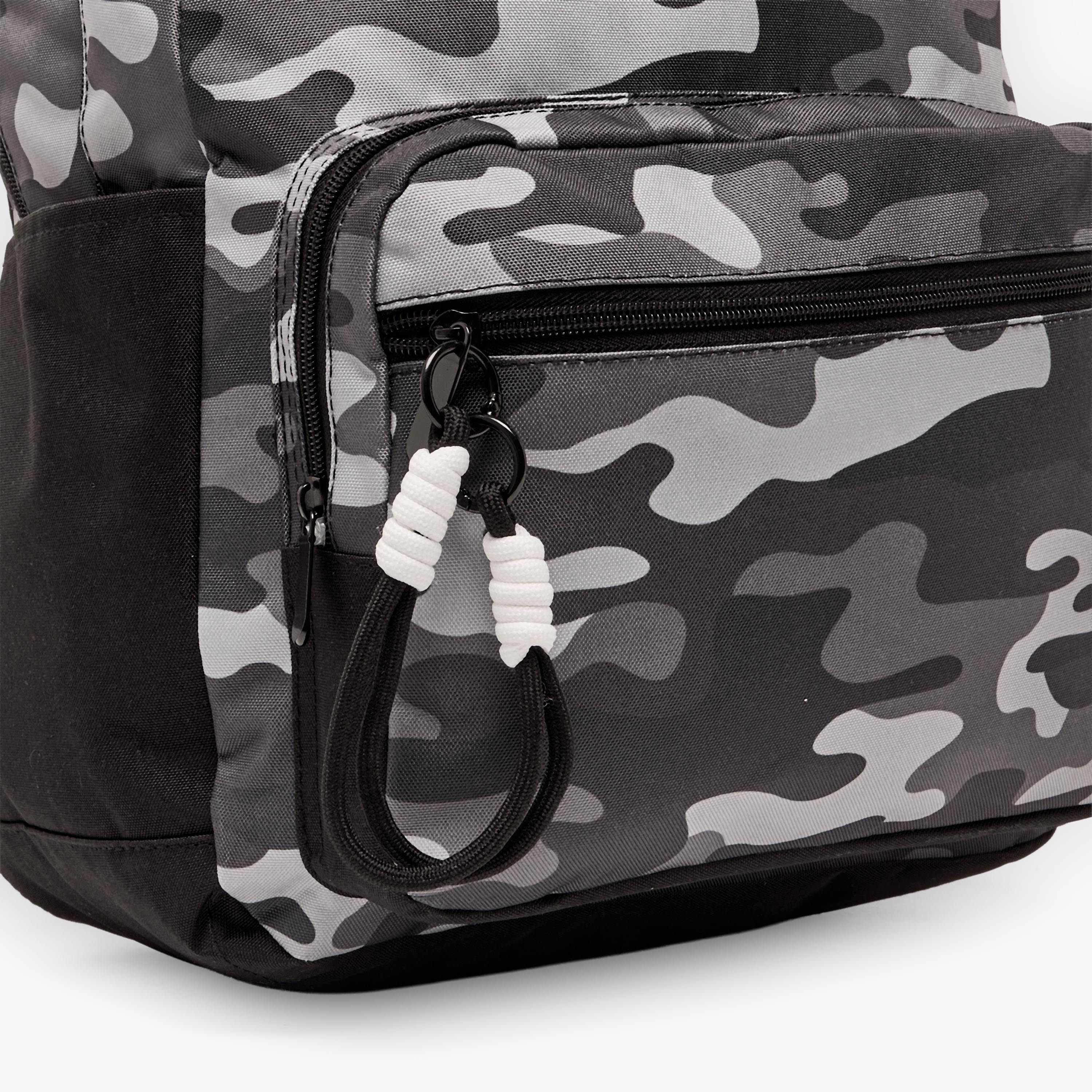 شنطة ظهر بطبعات مموهة للأولاد 8-12 سنة مع حمّالات مبطنة من جونيورز - 17 بوصة-school-bagsandbackpacks-backpacks-image-4