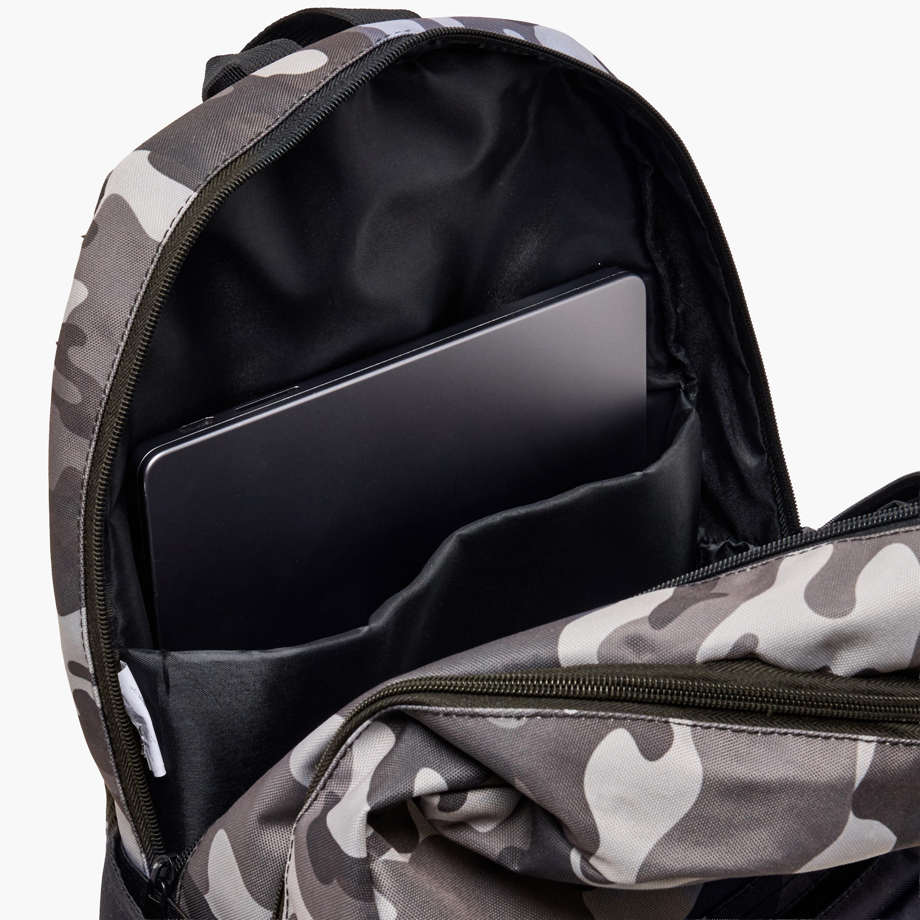 شنطة ظهر بطبعات مموهة للأولاد 8-12 سنة مع حمّالات مبطنة من جونيورز - 17 بوصة-school-bagsandbackpacks-backpacks-image-6
