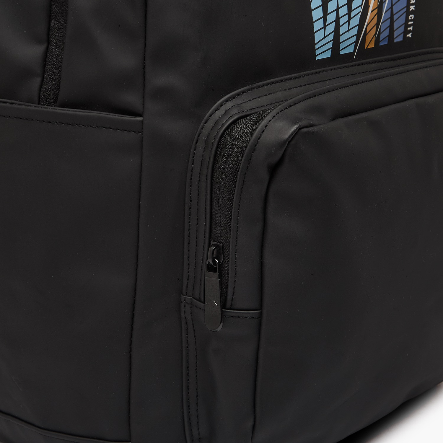 شنطة ظهر بطبعات كرة قدم للأولاد بعمر 8-12 سنة من جونيورز - 17 بوصة-school-bagsandbackpacks-backpacks-image-5