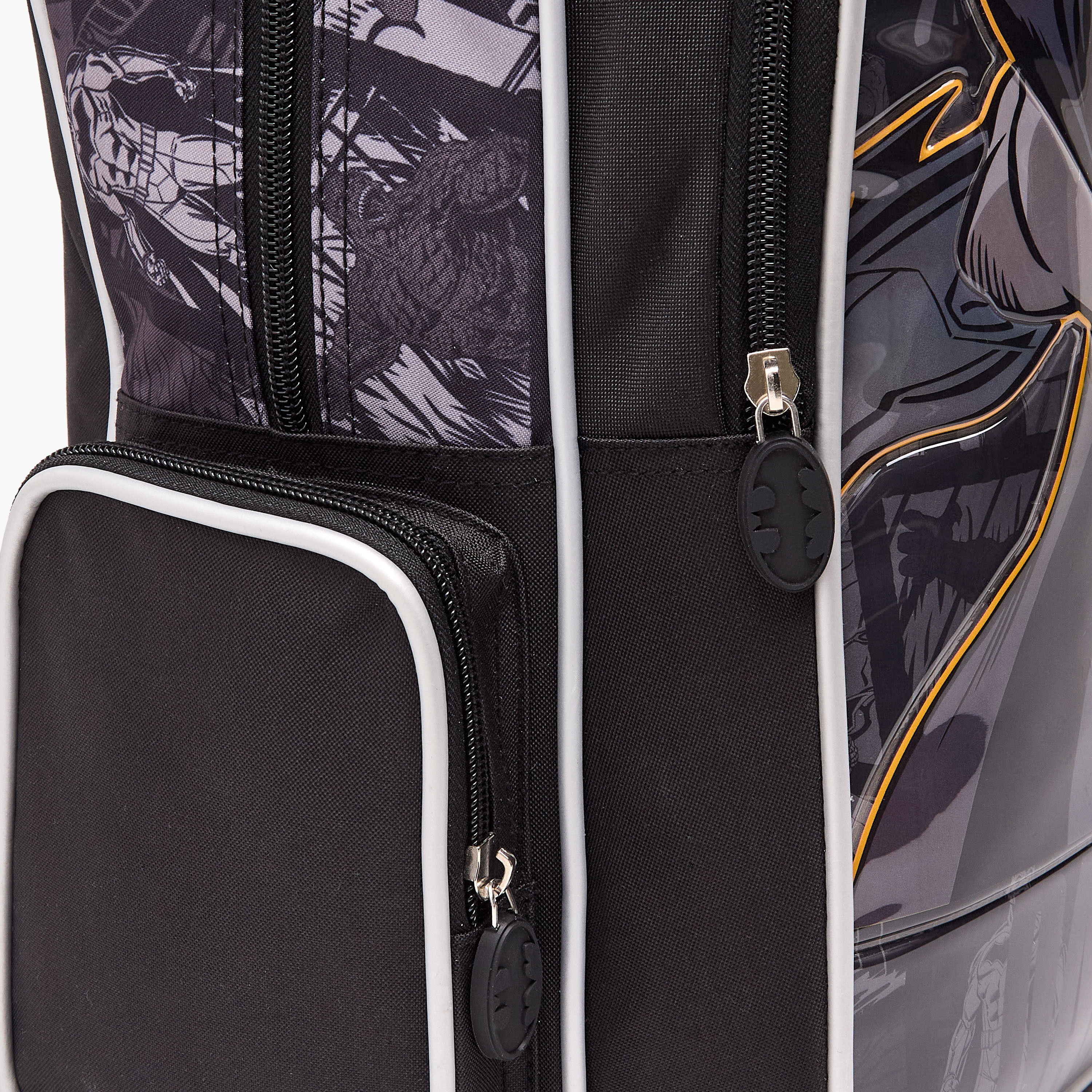 طقم شنطة مدرسية للأولاد من 5-8 سنوات بطبعة باتمان مع شنطة غداء - 5 قطع - 16 بوصة-school-bagsandbackpacks-backpacks-image-3