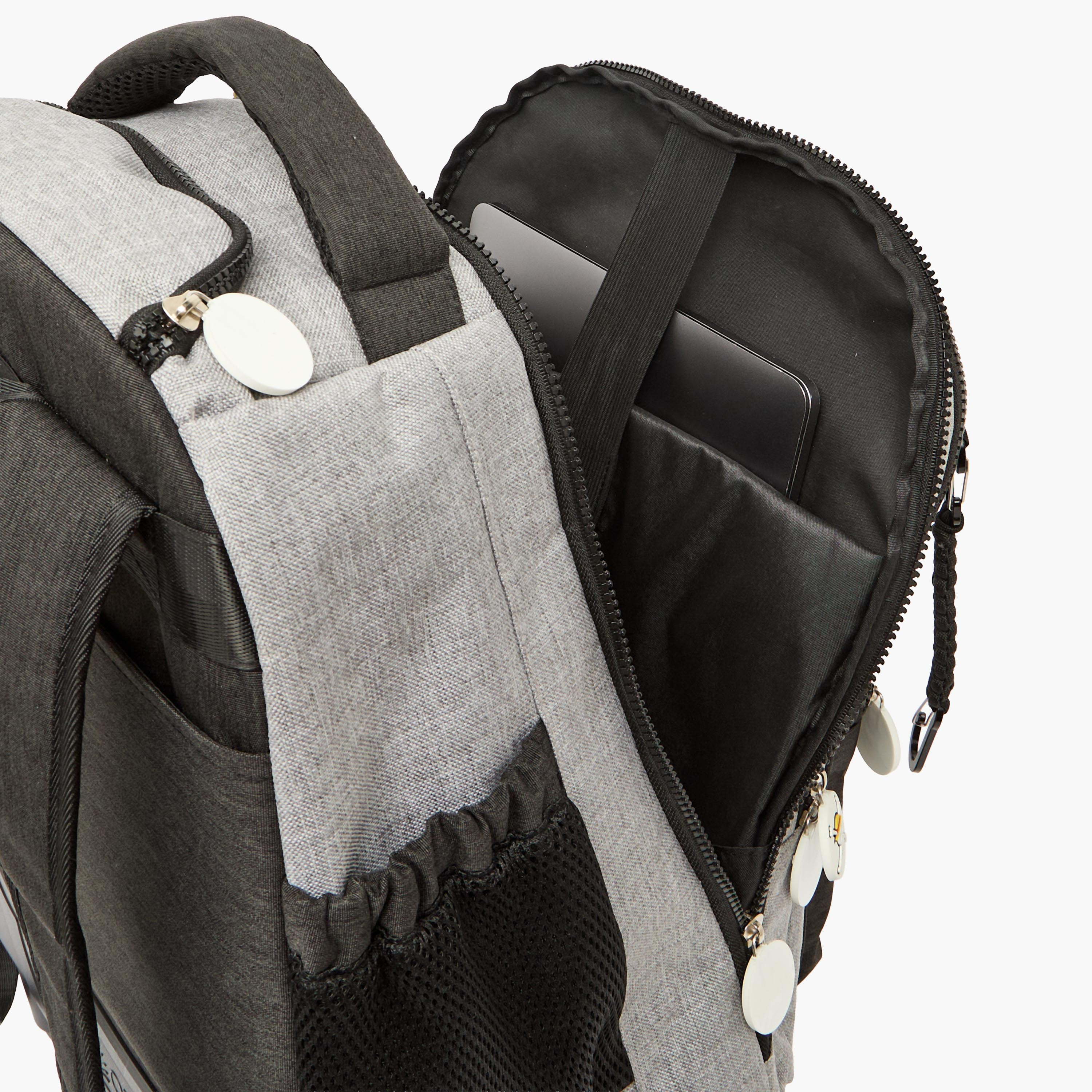 شنطة ترولي بطبعات وبمقبض قابل للسحب للأولاد من 8 -12 سنة من توي أنيميشن - 16 بوصة-school-bagsandbackpacks-trolleybags-image-5