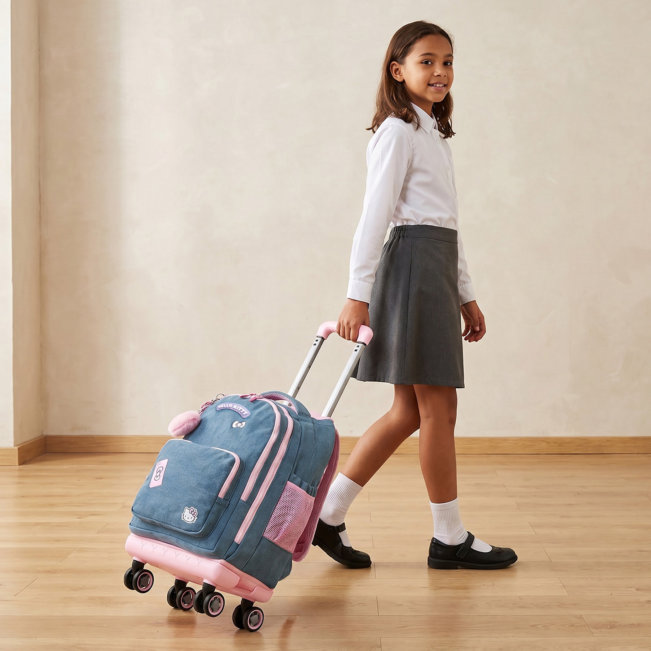 شنطة ترولي بطبعات هالو كيتي للبنات 8-12 سنة مع مقبض قابل للسحب من سانريو - 18 بوصة-school-bagsandbackpacks-trolleybags-image-3