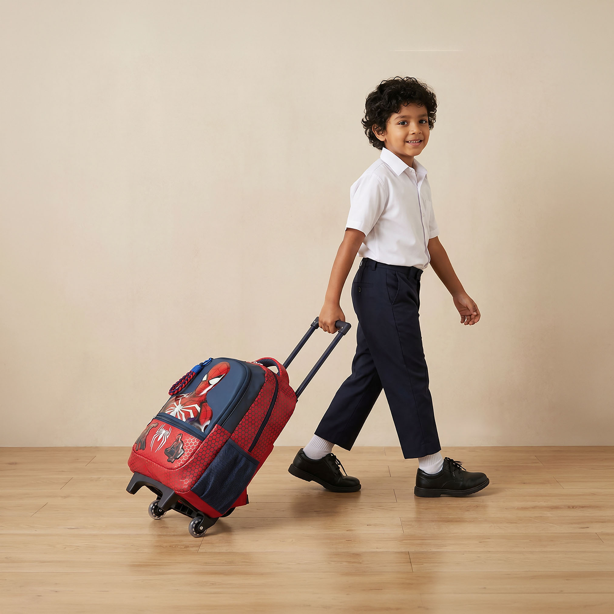 Spider-Man Print Trolley Bag for Boys 5-8 Years Retractable Handle - 16 inches-school-bagsandbackpacks-trolleybags-image-4