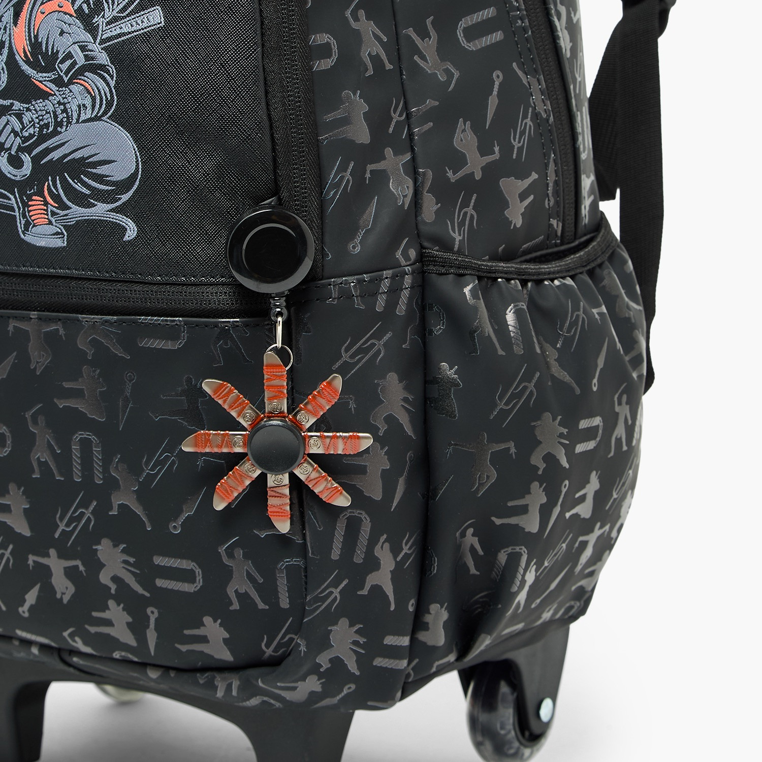شنطة ترولي بطبعات نينجا ومقبض قابل للسحب للأولاد من 5-8 سنوات من جونيورز - 16 بوصة-school-bagsandbackpacks-trolleybags-image-12