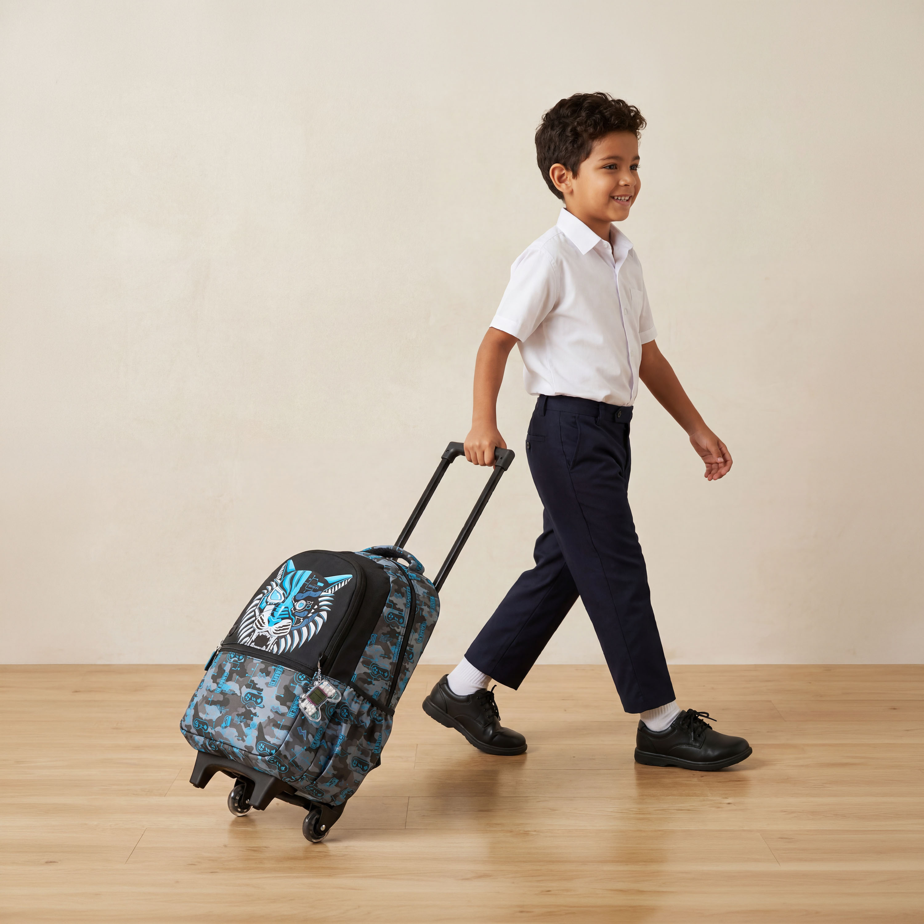شنطة ترولي بطبعات نمر وعجلات متينة للأولاد من 5-8 سنوات من جونيورز - 16 بوصة-school-bagsandbackpacks-trolleybags-image-2