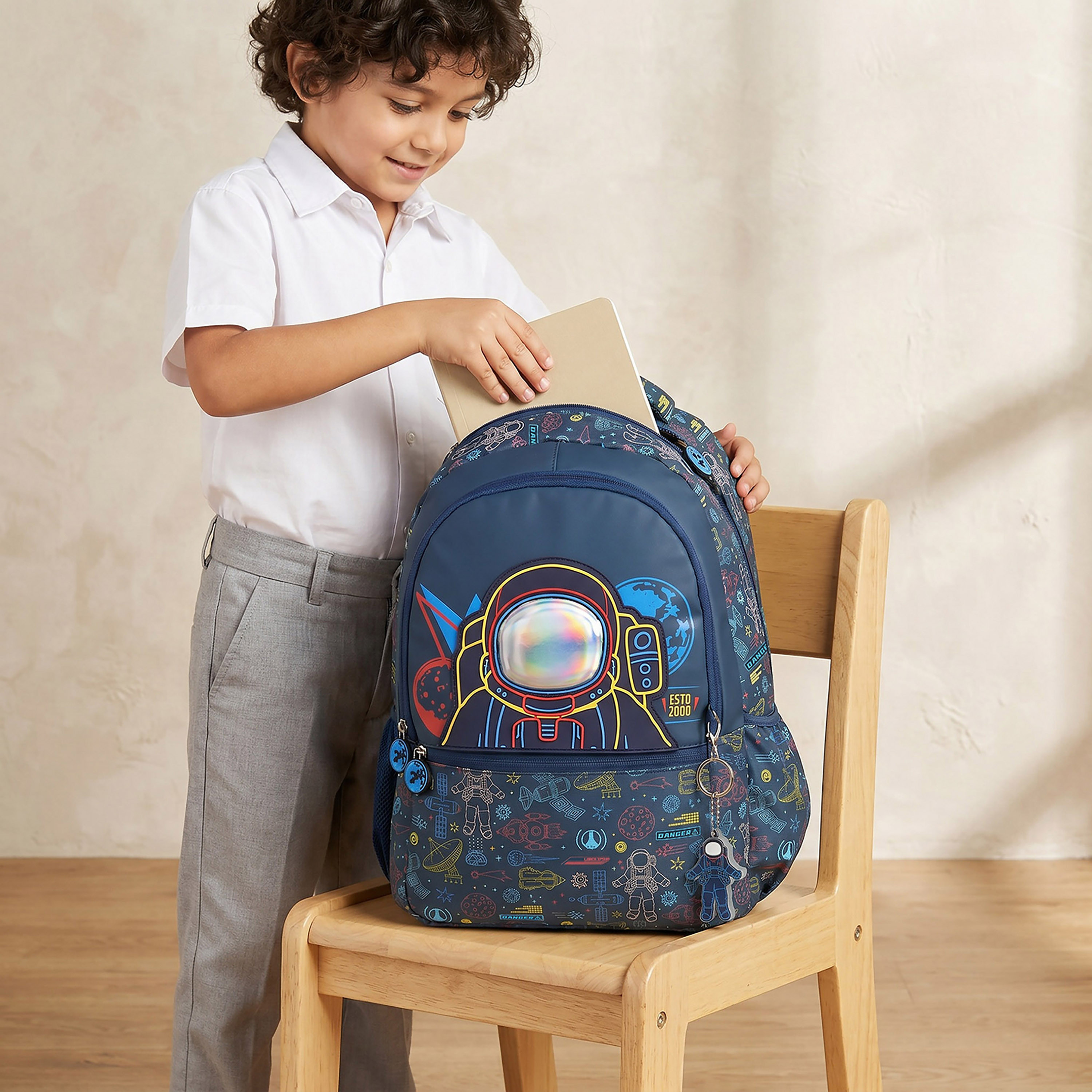 Juniors Astronaut Print Backpack for Boys 8-13 Years with Padded Straps - 17 inches-school-bagsandbackpacks-backpacks-image-3