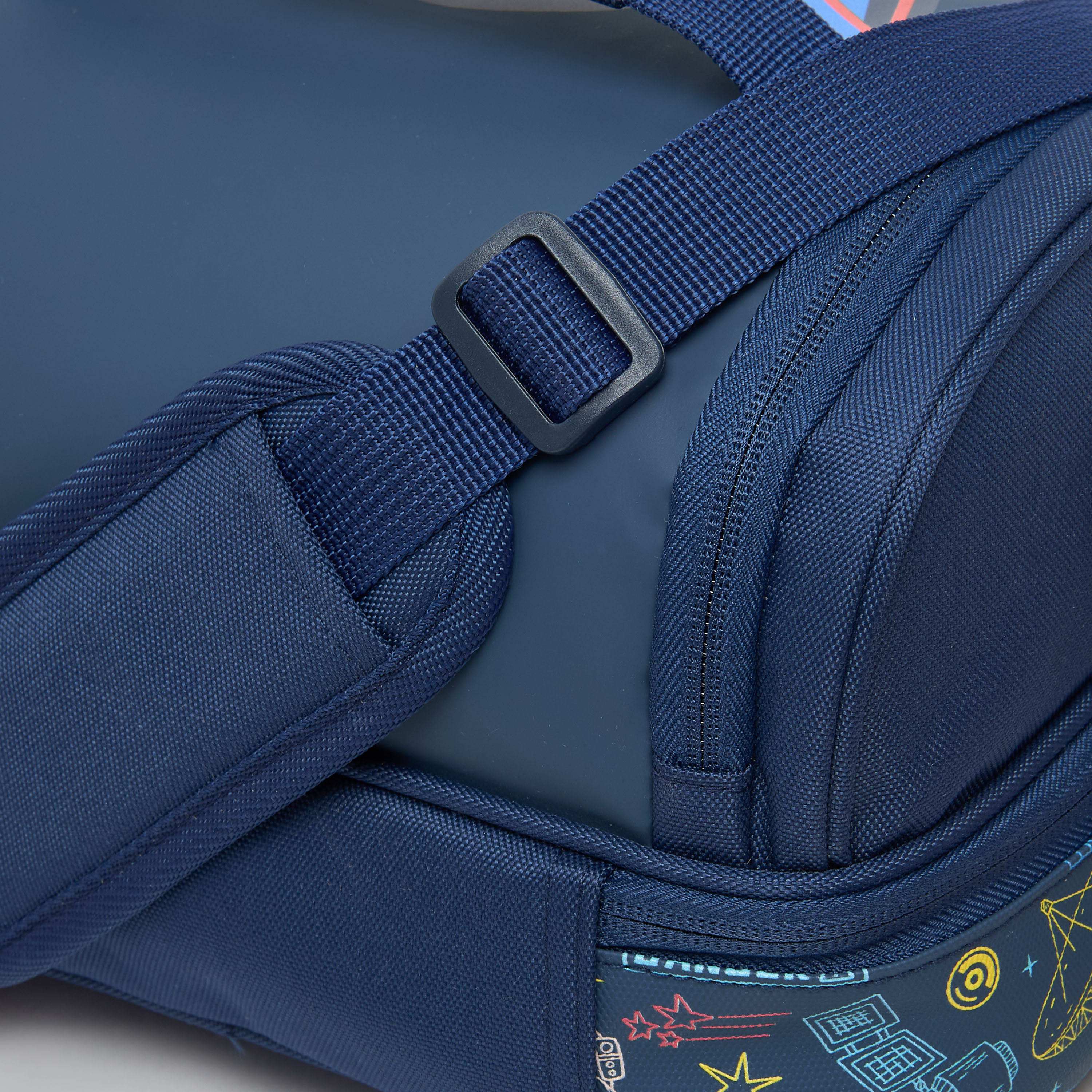 Juniors Space Print Lunch Bag for Boys 5-8 Years with Insulation-school-lunchessentials-lunchbags-image-6