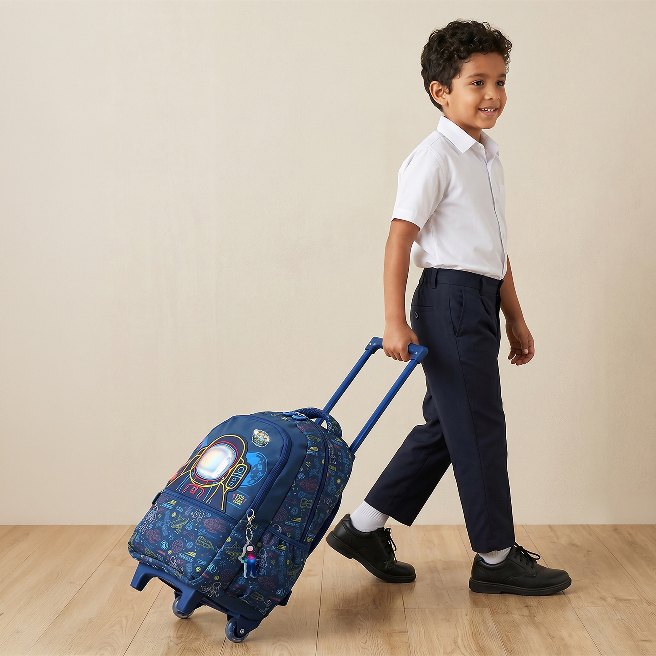 Juniors Astronaut Print Trolley Bag for Boys 5-8 Years Retractable Handle - 16 inches-school-bagsandbackpacks-trolleybags-image-3