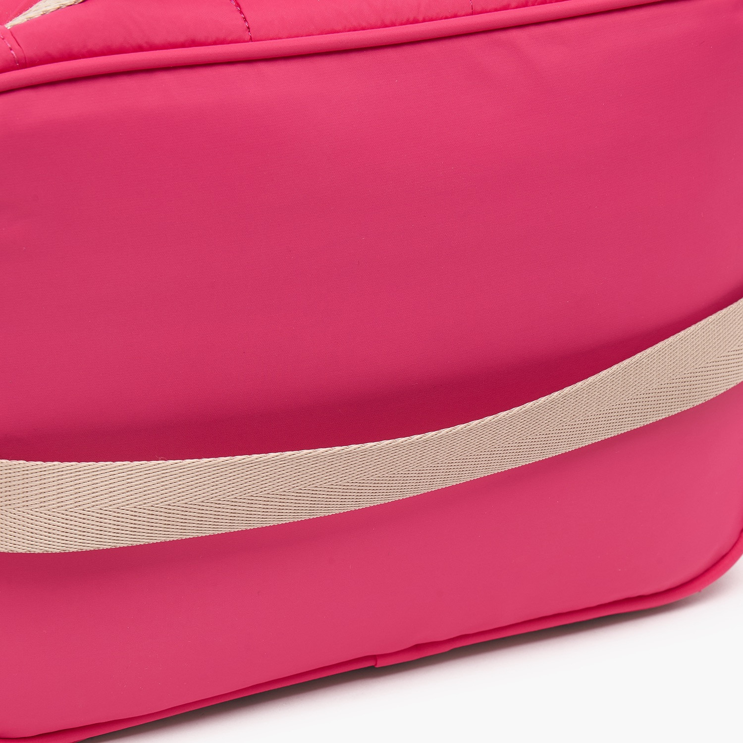 Barbie Textured Lunch Bag for Girls 8-12 Years with Zip Closure-school-lunchessentials-lunchbags-image-6