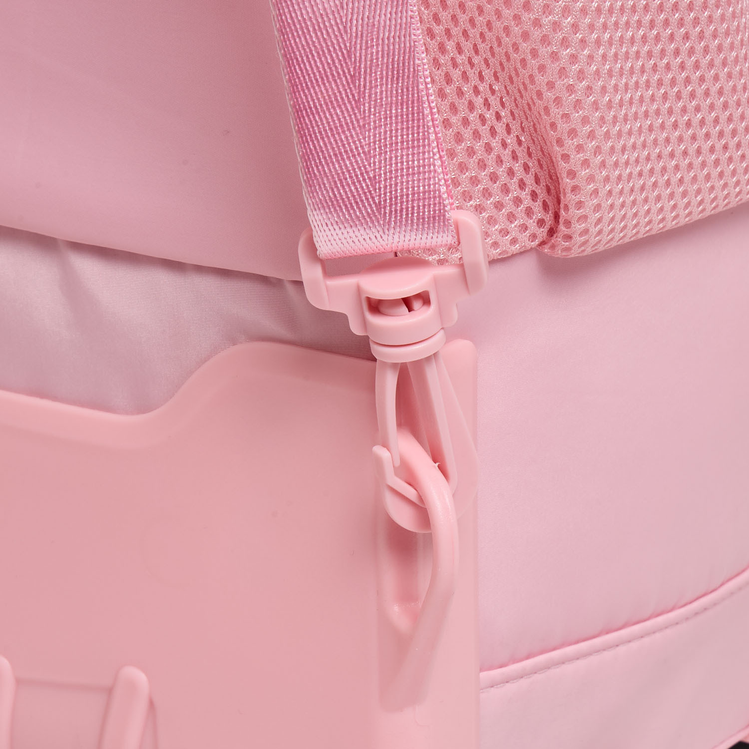 شنطة ترولي بنقوش شعار باربي للبنات 8-12 سنة مع مقبض قابل للسحب - 18 بوصة-school-bagsandbackpacks-trolleybags-image-10