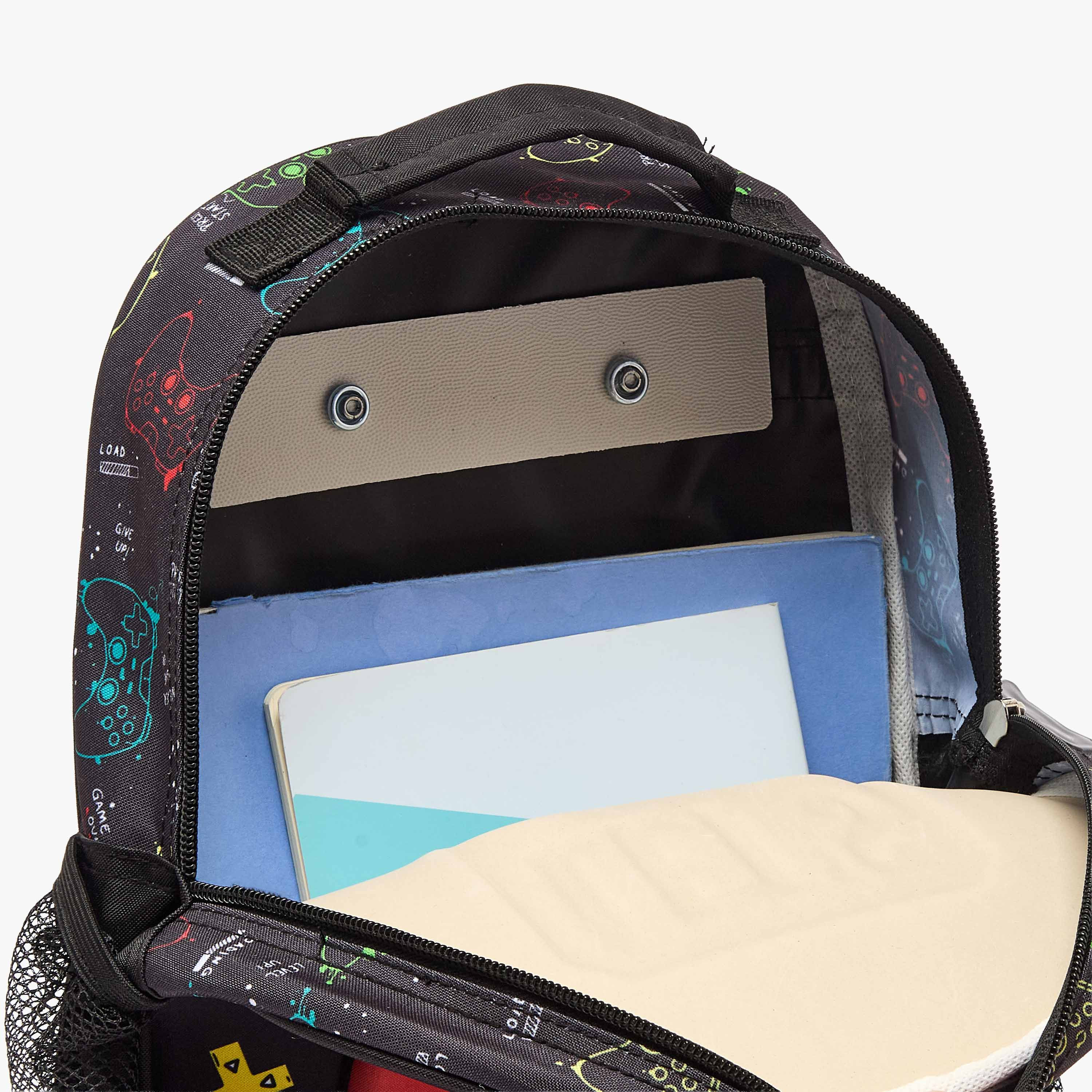 شنطة ترولي بطبعات ألعاب للأولاد بعمر 5-8 سنوات من جونيورز - 14 بوصة-school-bagsandbackpacks-trolleybags-image-6