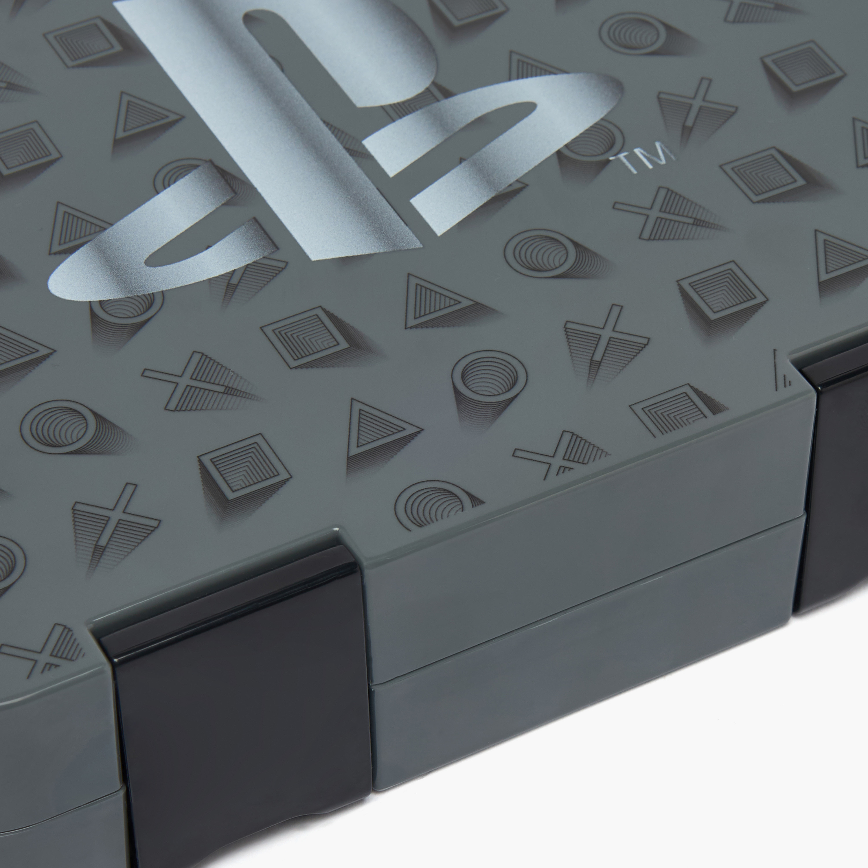 صندوق غداء بينتو بطبعات شعار وغطاء بمشبك إغلاق من بلايستيشن - 1 لتر-school-lunchessentials-lunchboxes-image-5