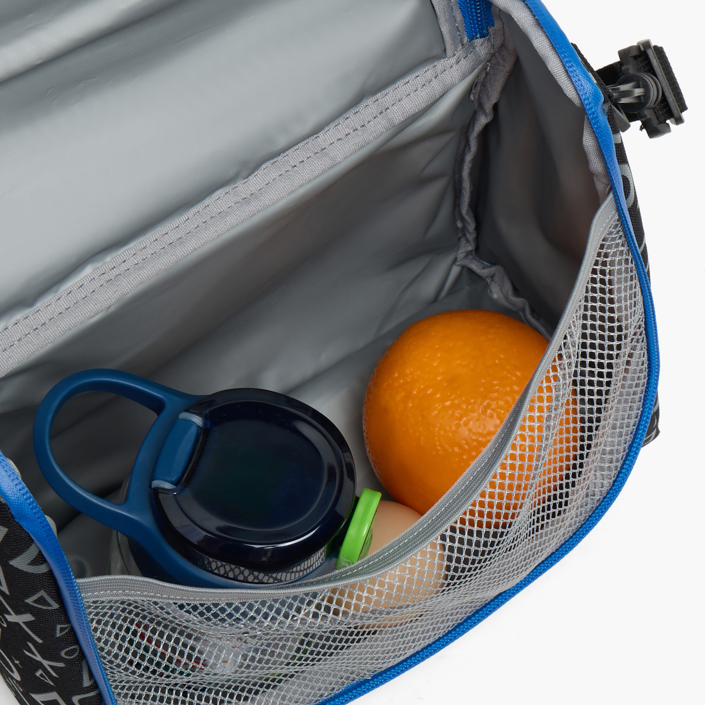 شنطة غداء بحزام وطبعات للأولاد بعمر 8-12 سنة من بلاي ستيشن-school-lunchessentials-lunchbags-image-4