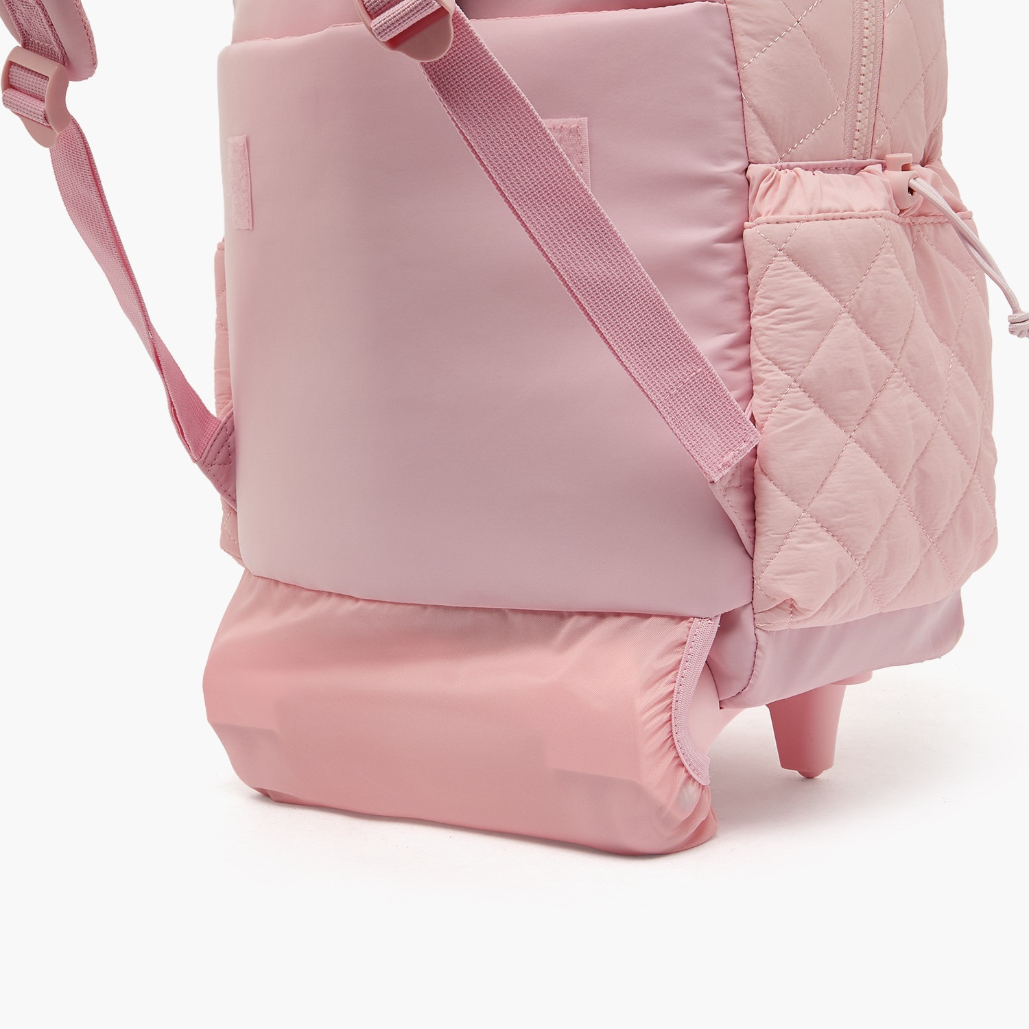 شنطة ترولي مبطنة بقسم للابتوب للبنات 8 -12 سنة من سانريو - 18 بوصة-school-bagsandbackpacks-trolleybags-image-10