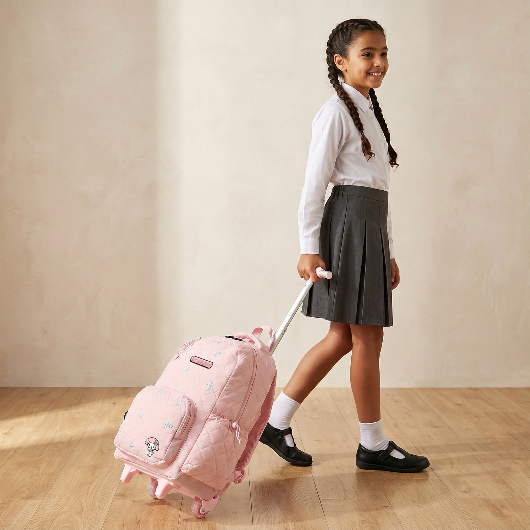 شنطة ترولي مبطنة بقسم للابتوب للبنات 8 -12 سنة من سانريو - 18 بوصة-school-bagsandbackpacks-trolleybags-image-3