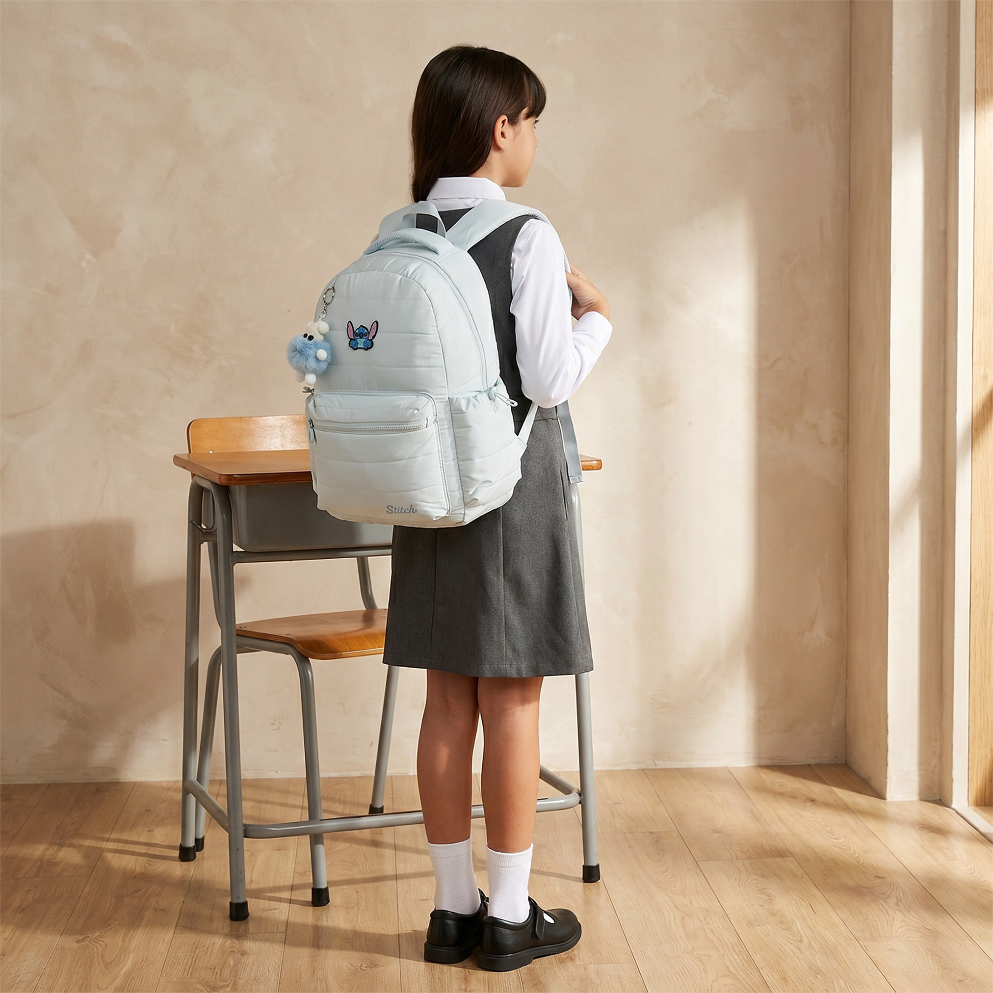 شنطة ظهر بطبعات ستيتش للبنات بعمر 8 إلى 12 سنة مع أحزمة مبطنة من ديزني  - 17 بوصة-school-bagsandbackpacks-backpacks-image-3
